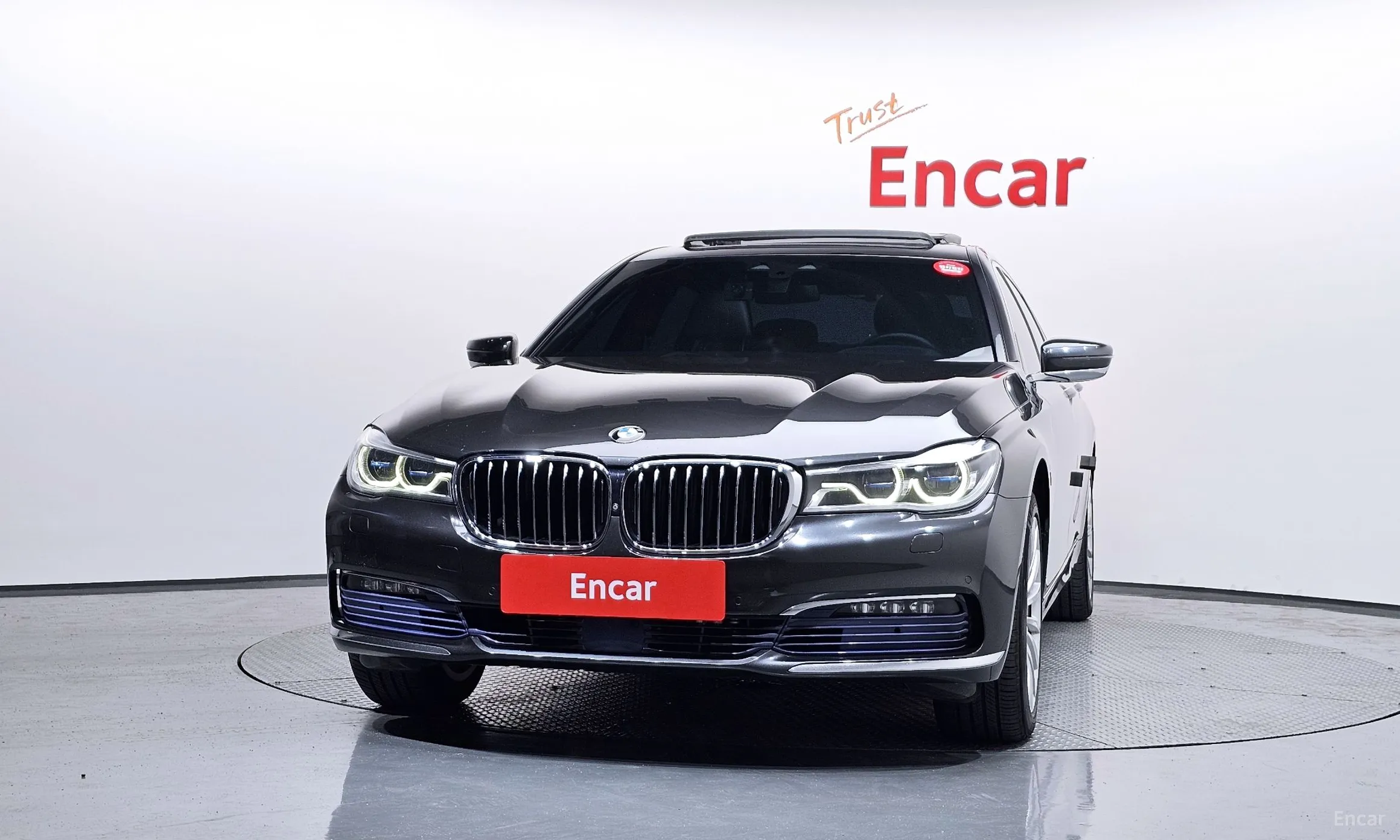 BMW 7 Series (G11) превью 3