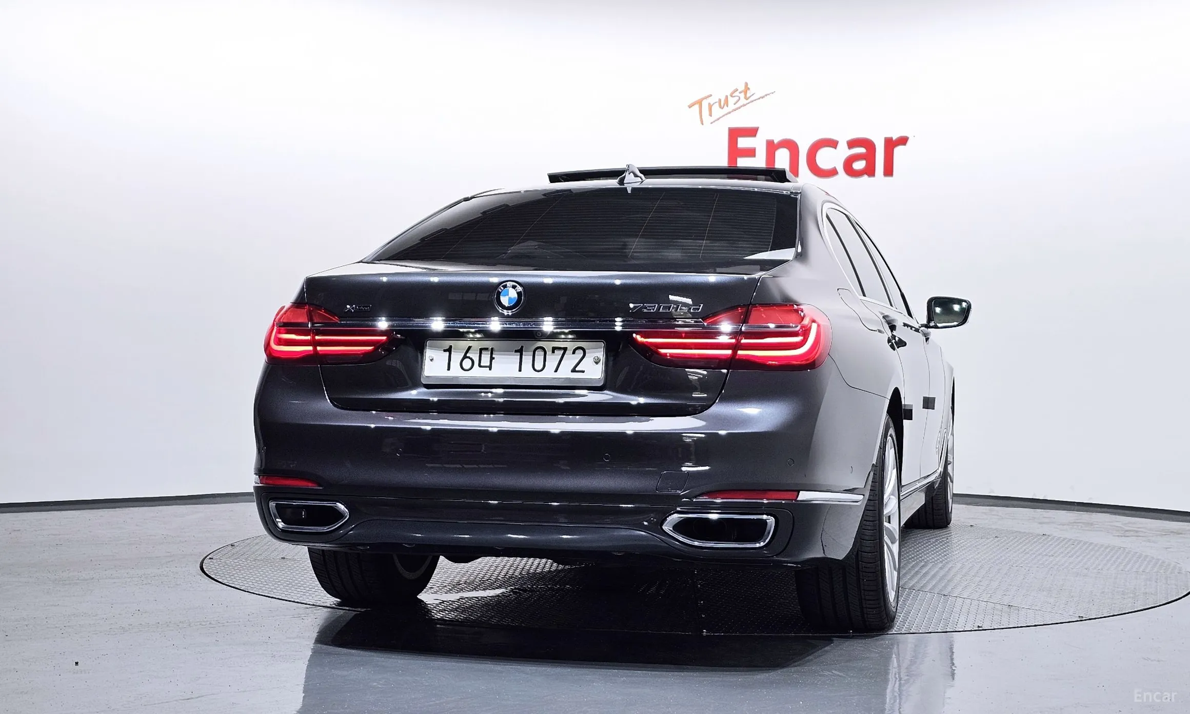 BMW 7 Series (G11) превью 4