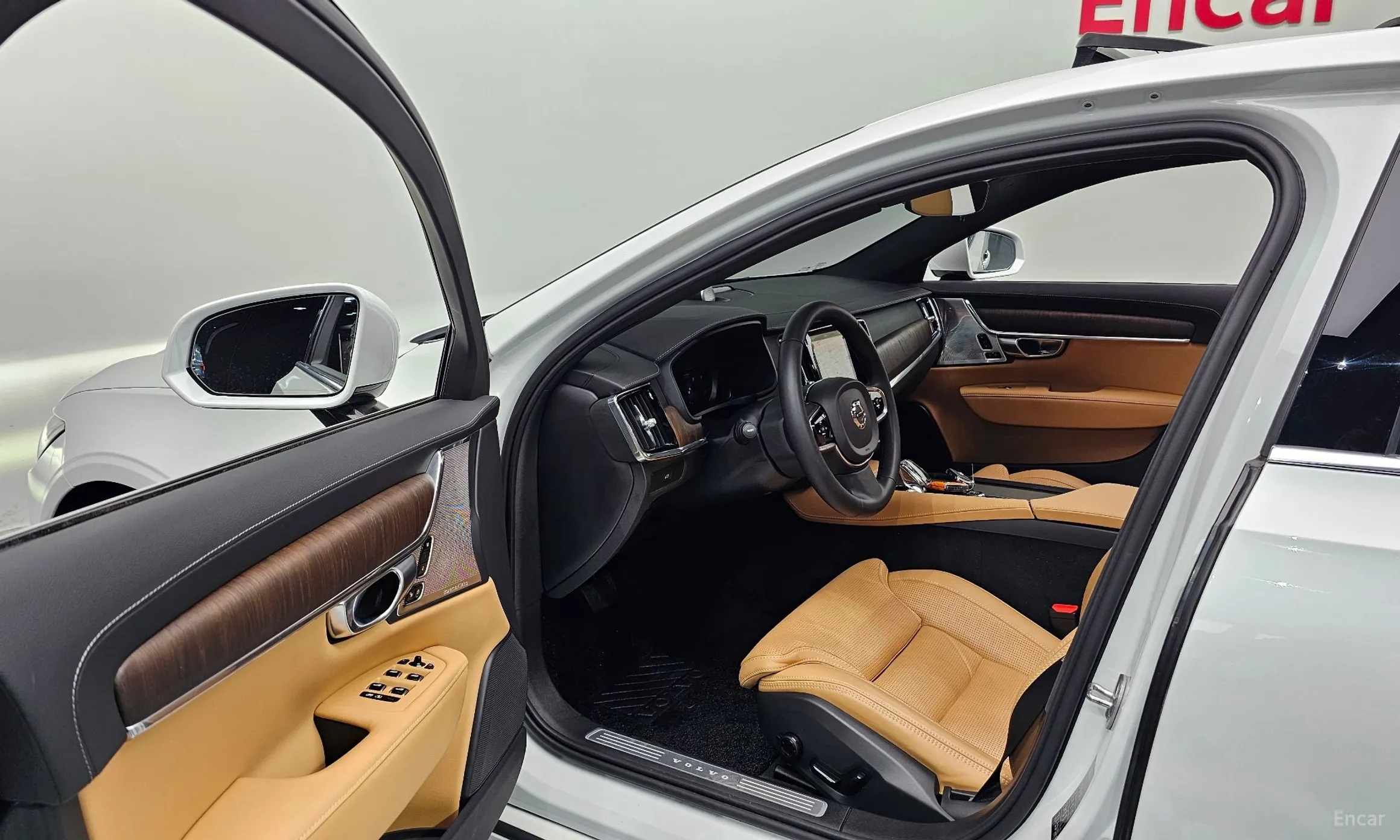 Volvo S90 превью 10
