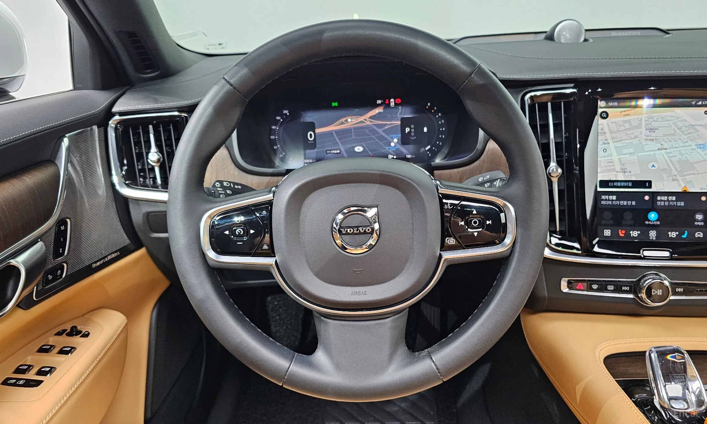 Volvo S90 превью 13
