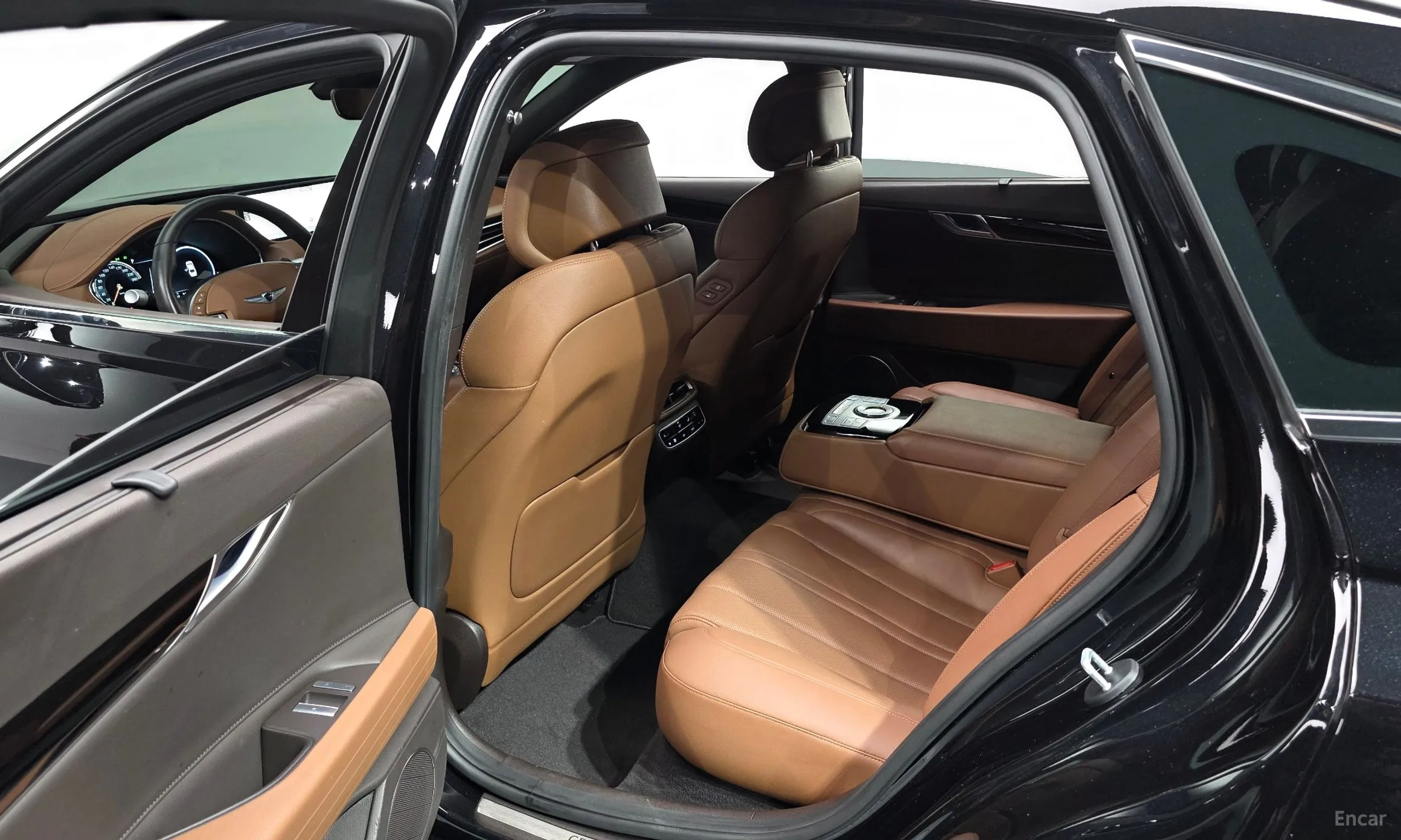 Genesis G80 (RG3) превью 12