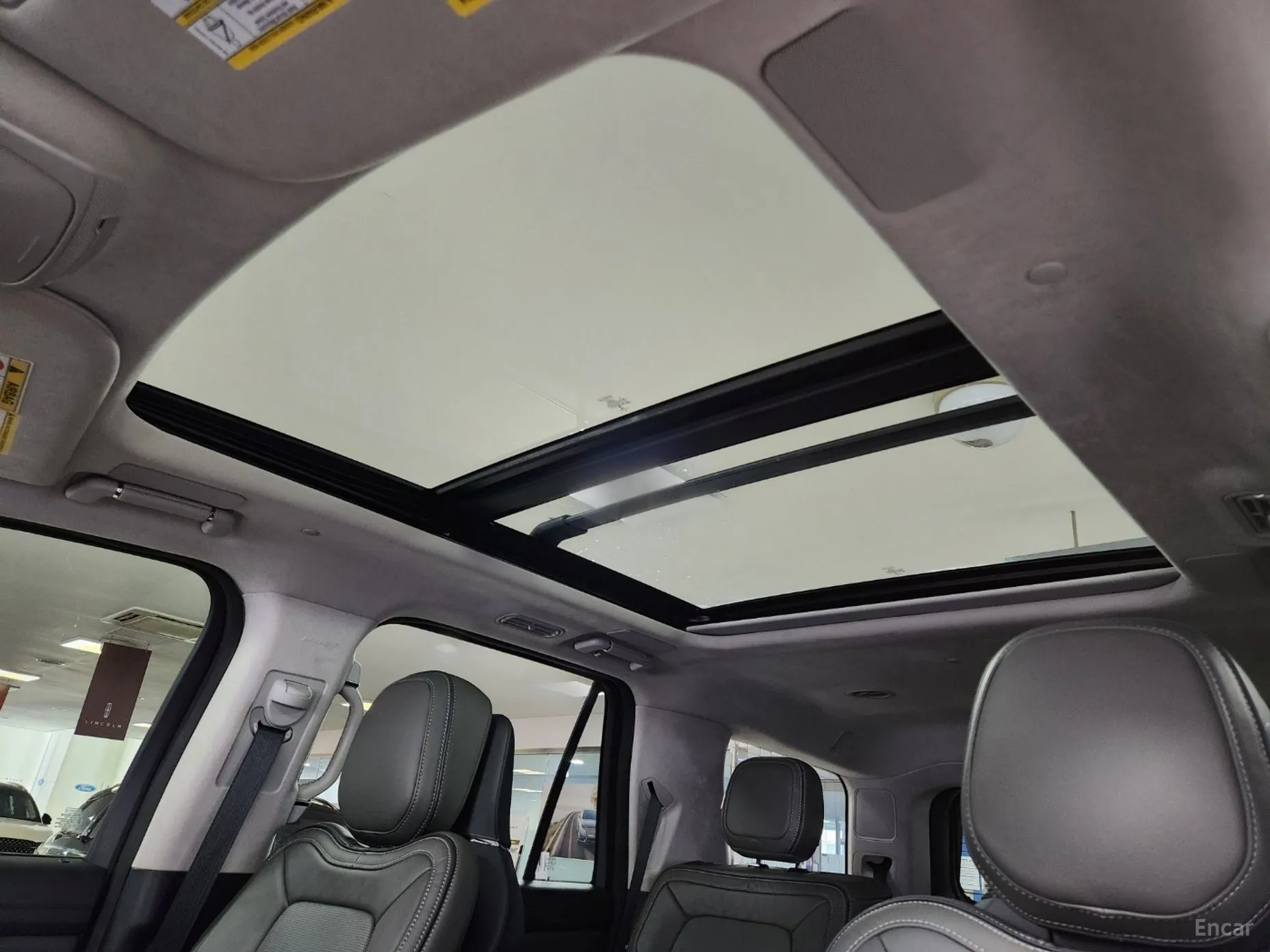 Lincoln Navigator 4th generation превью 19