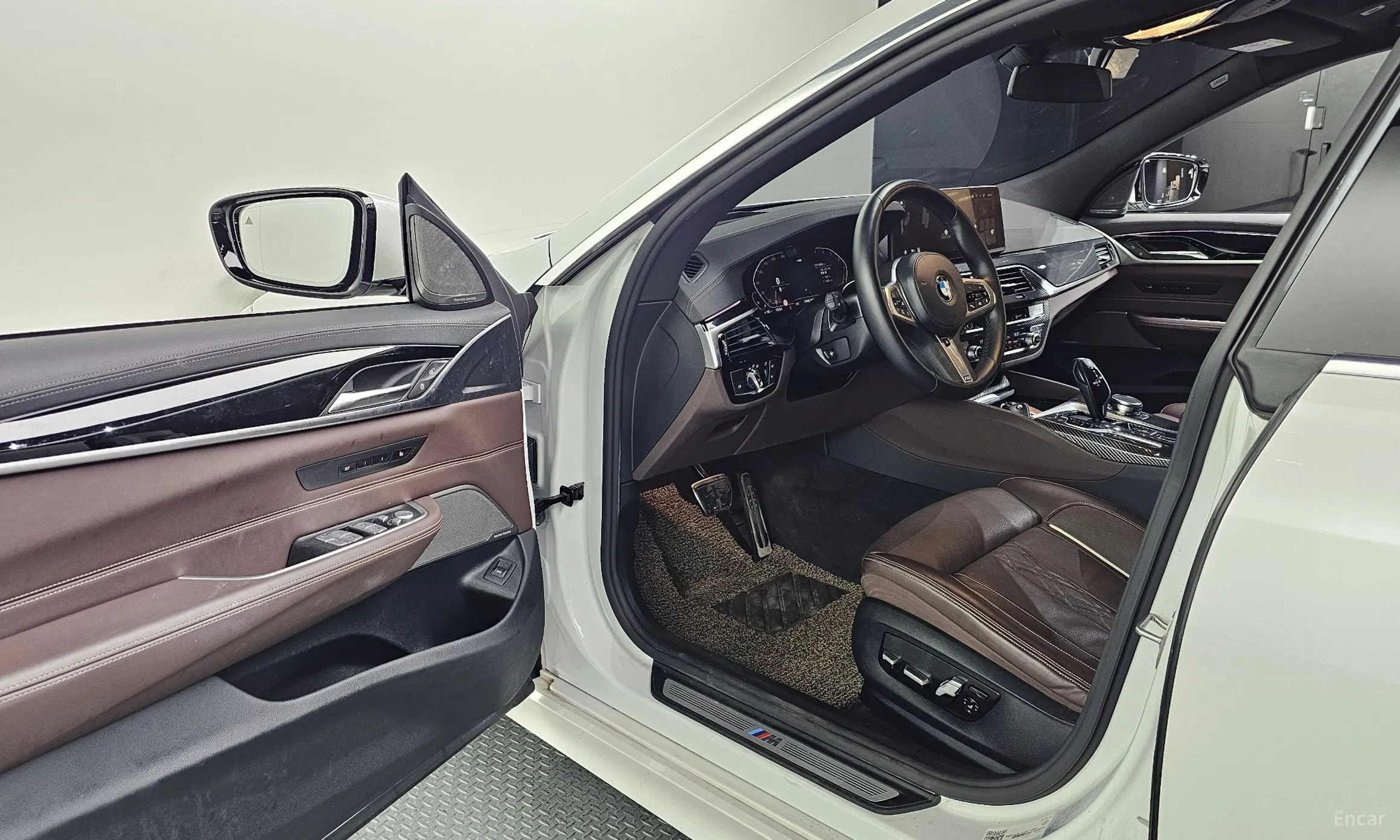 BMW 6-Series GT (G32) превью 10