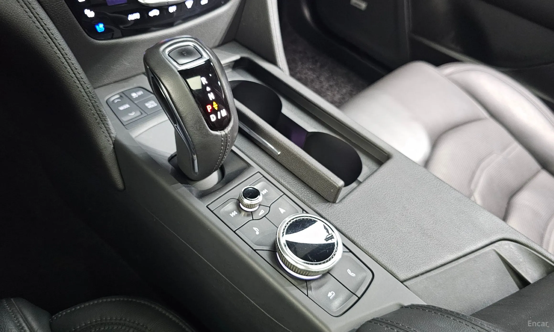 Cadillac CT6 превью 9