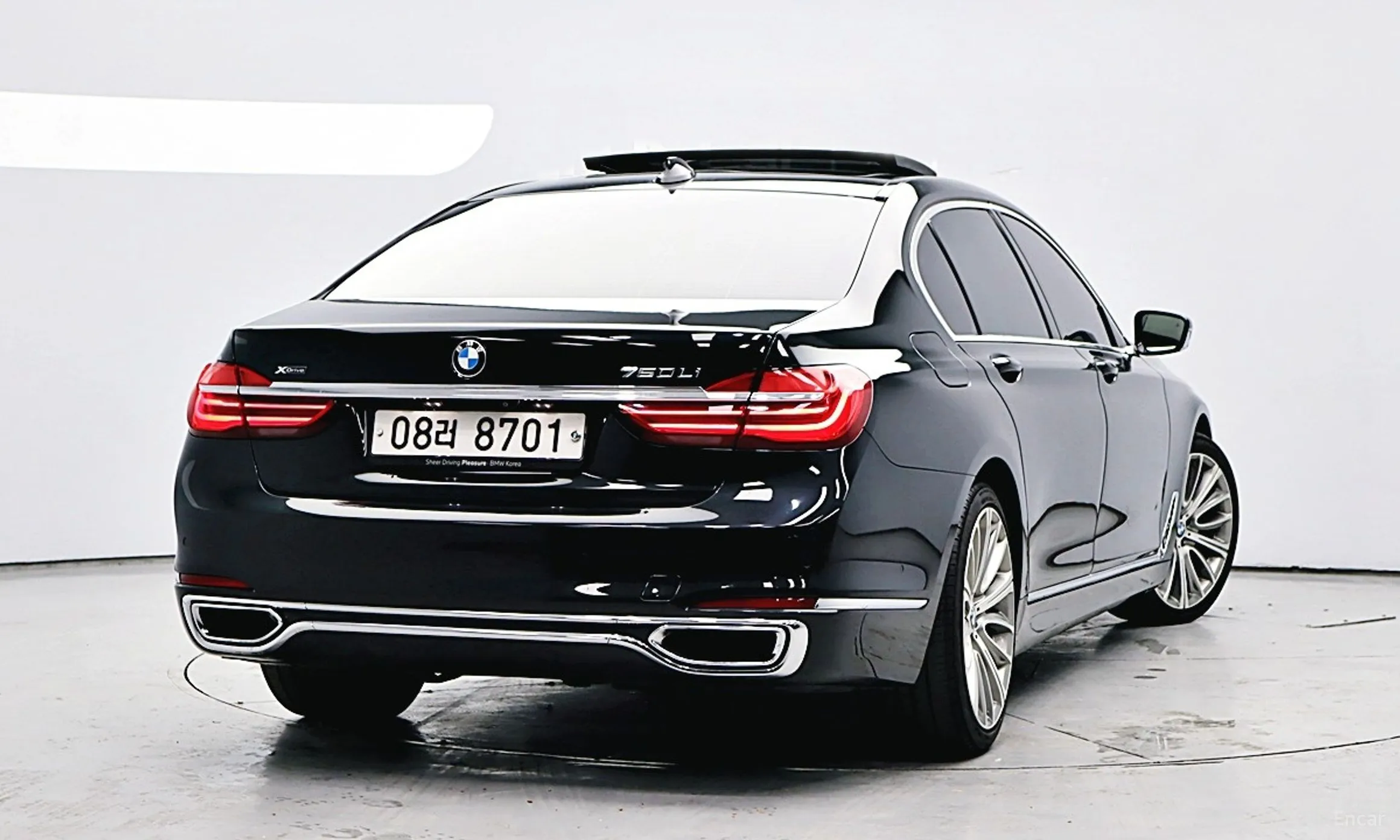 BMW 7 Series (G11)