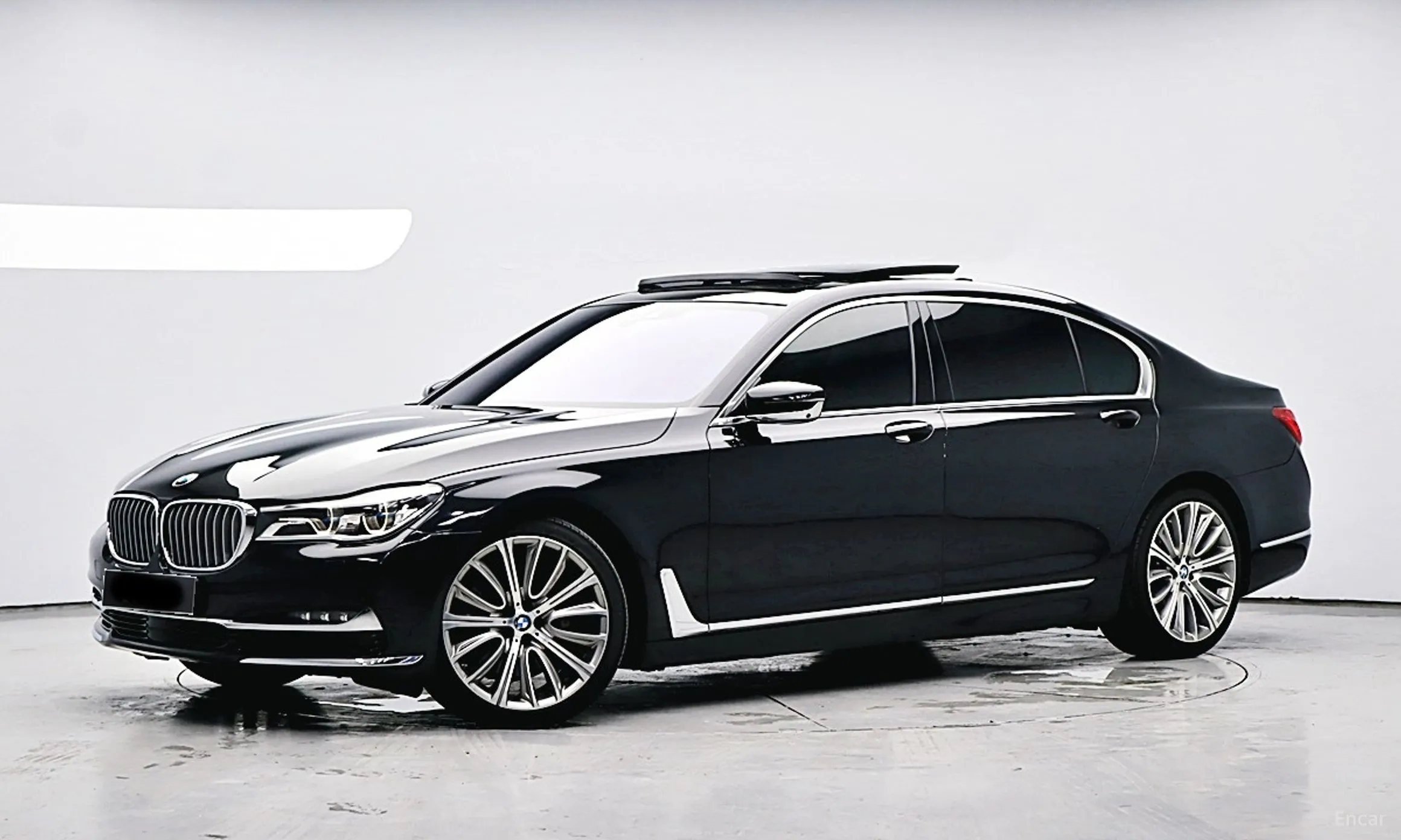 BMW 7 Series (G11) превью 3
