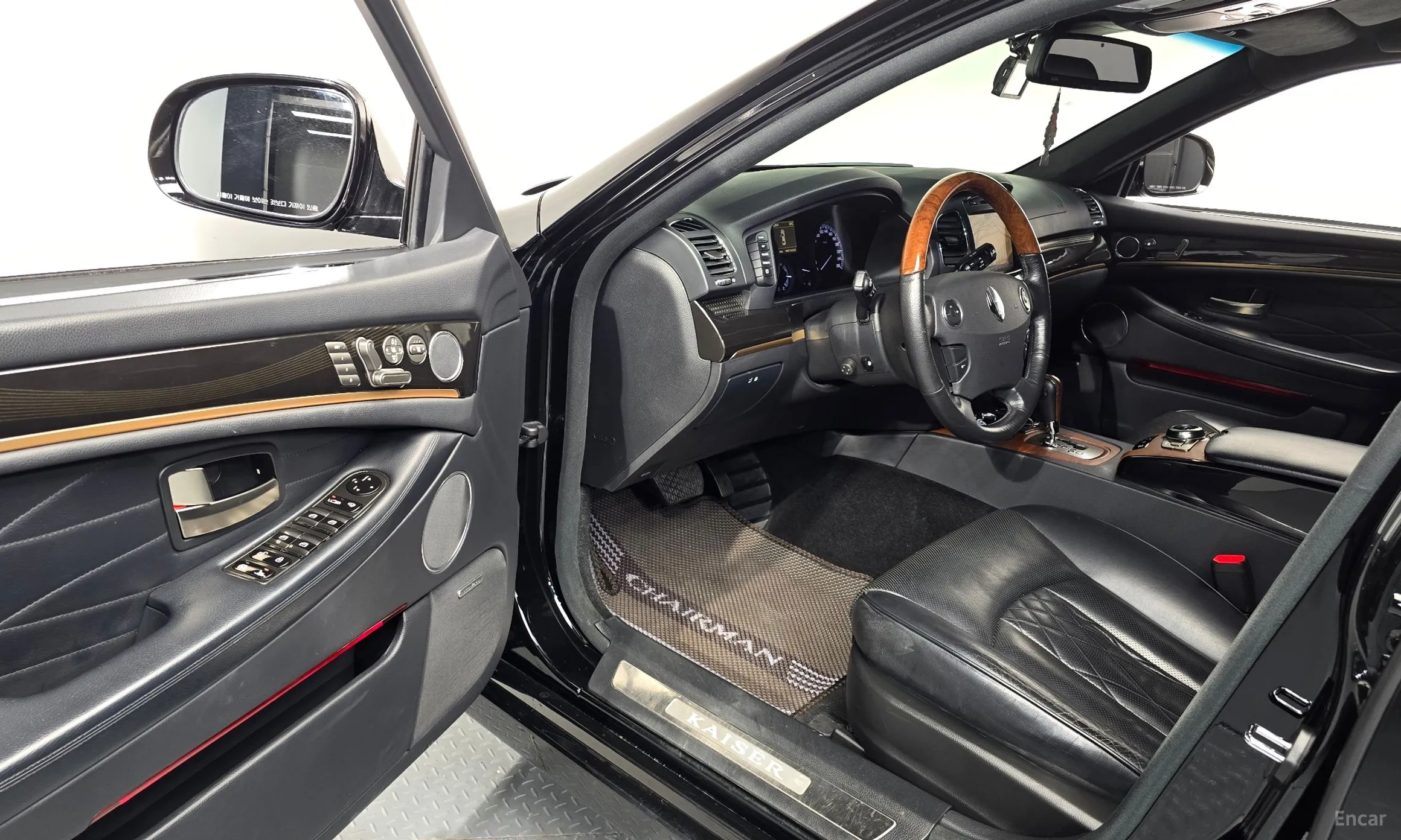 KG Mobility (SsangYong) Chairman W превью 10