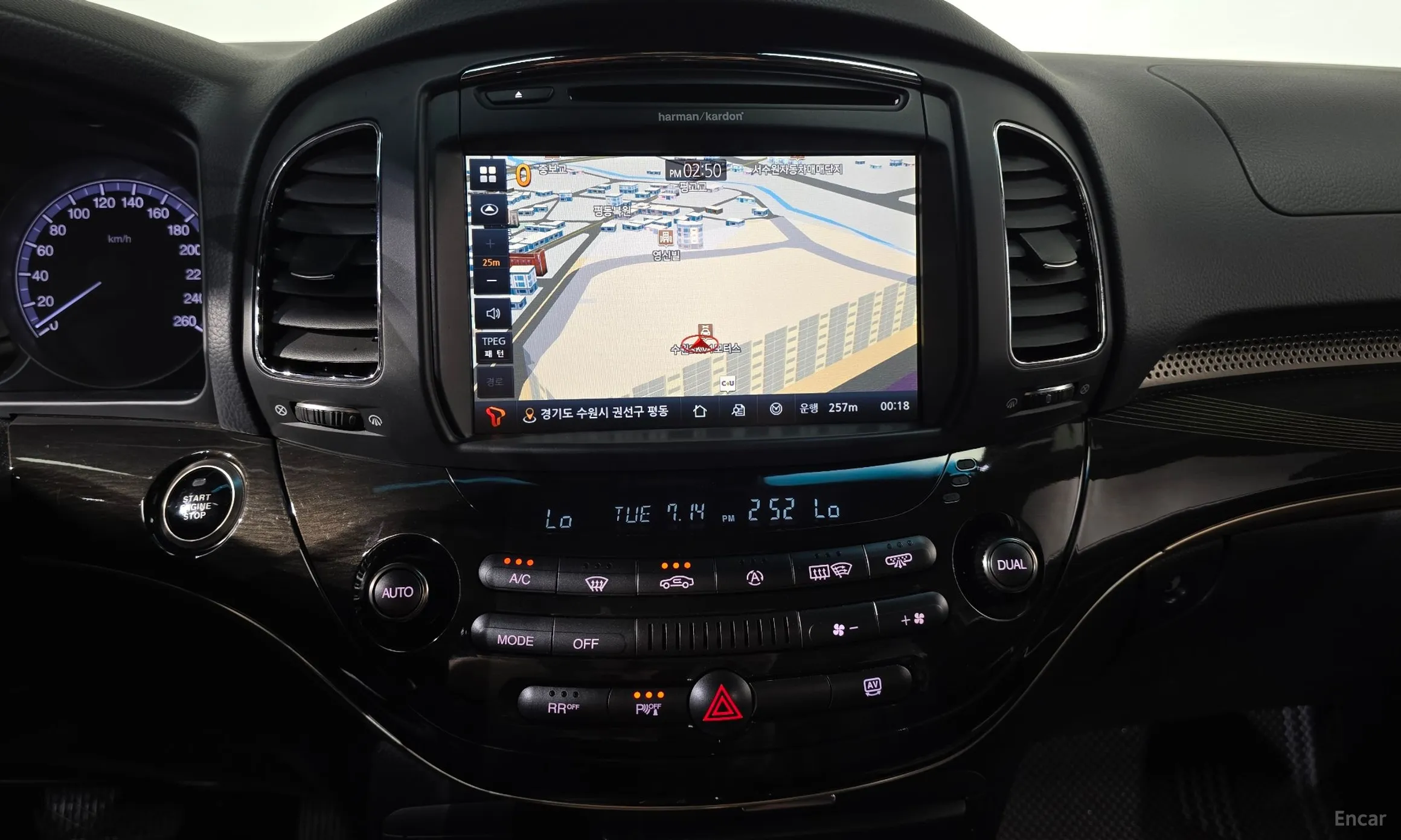 KG Mobility (SsangYong) Chairman W превью 12