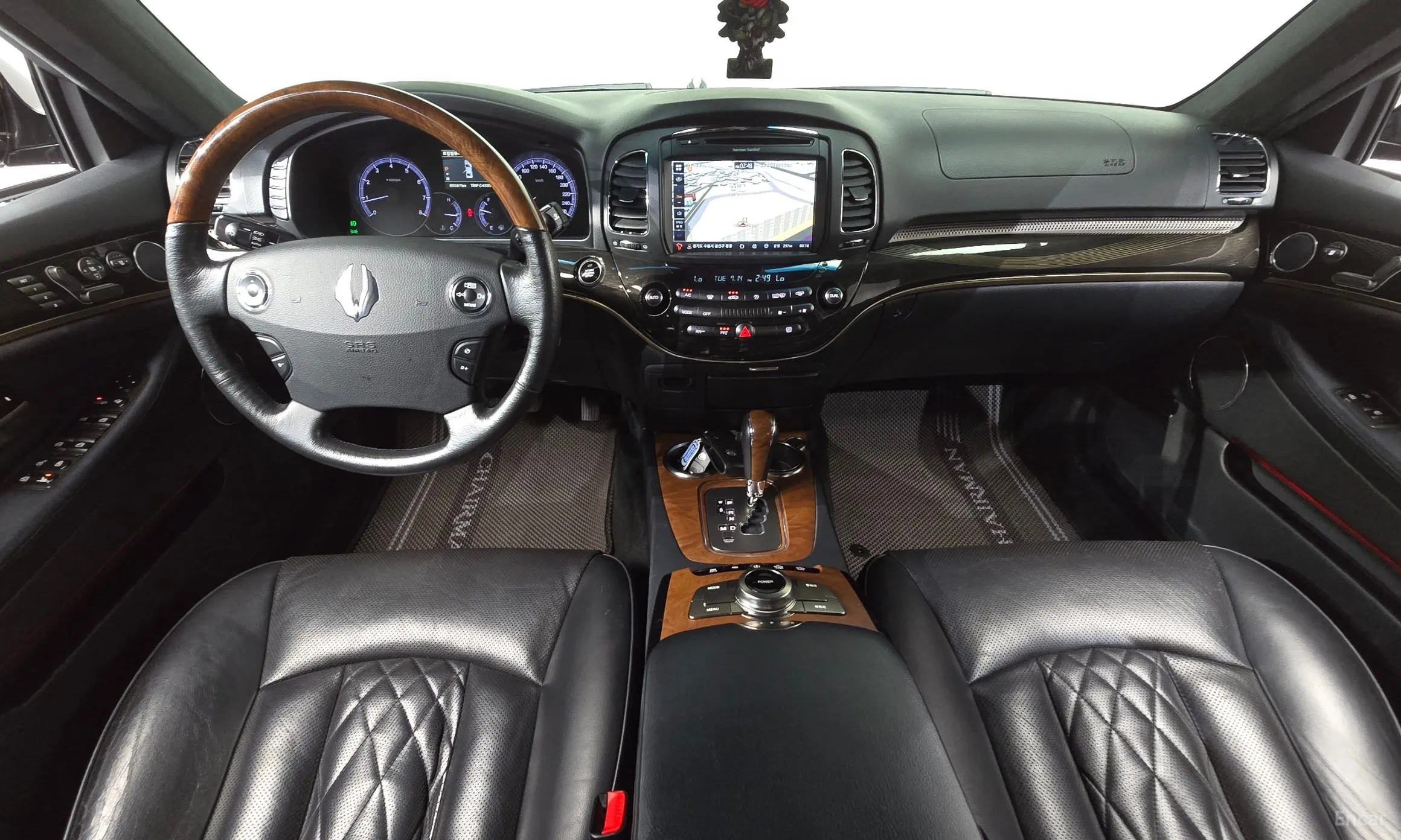 KG Mobility (SsangYong) Chairman W превью 7