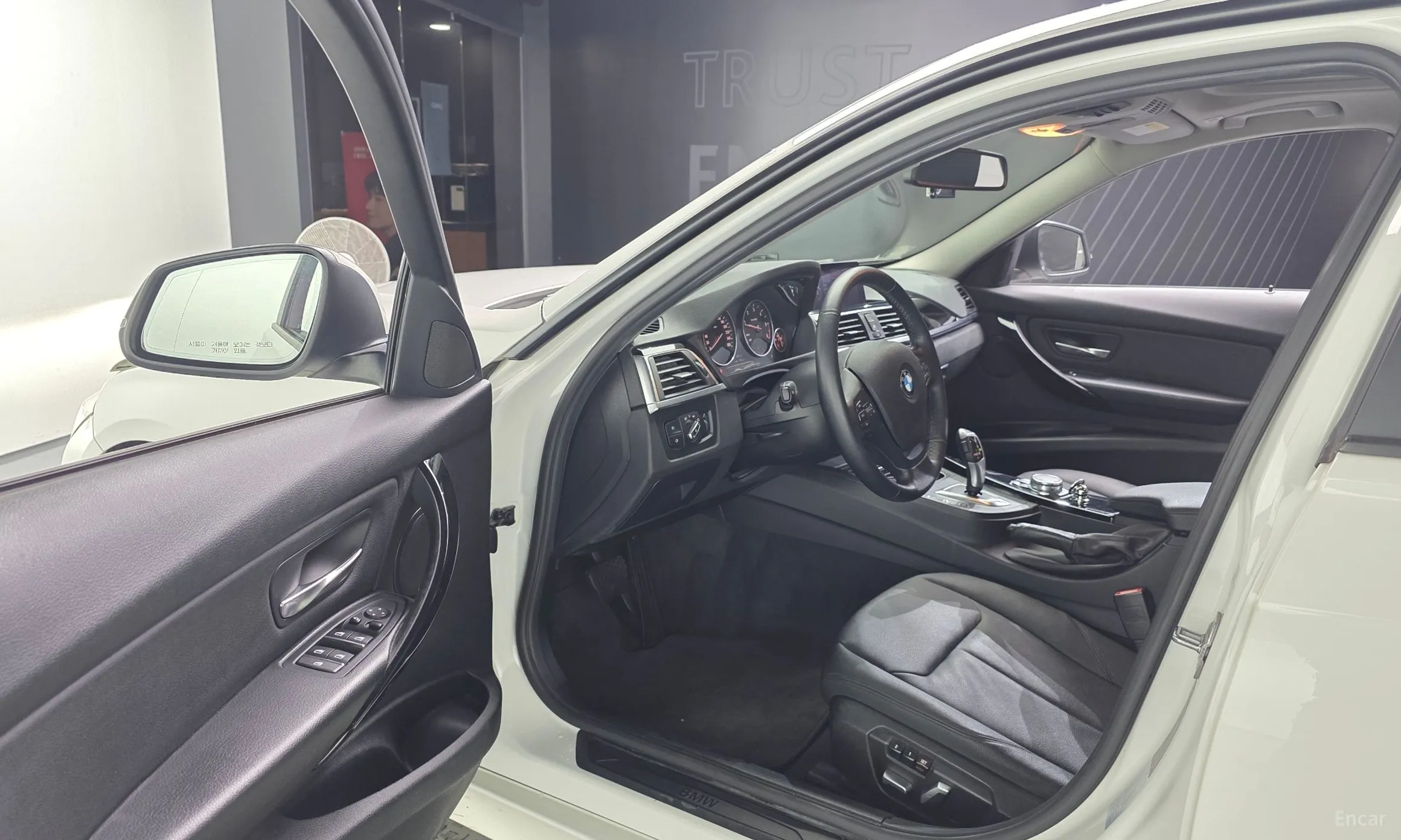 BMW 3 Series (F30) превью 10