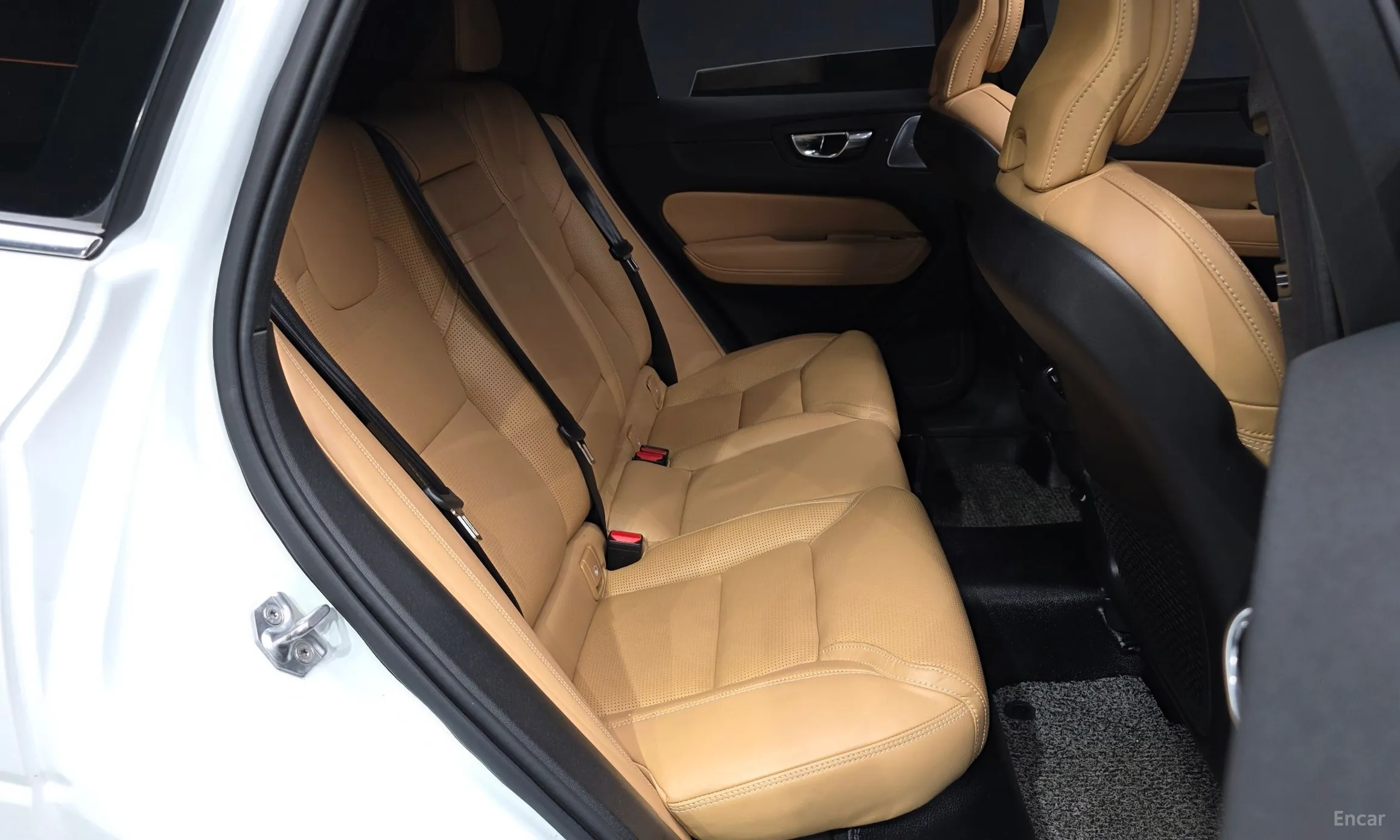 Volvo XC60 Gen 2 превью 12