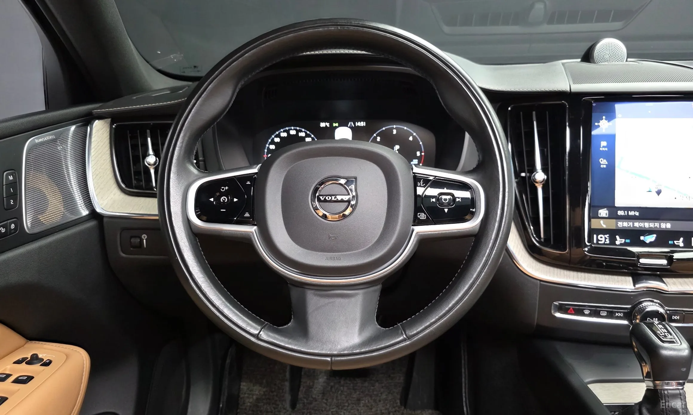 Volvo XC60 Gen 2 превью 13