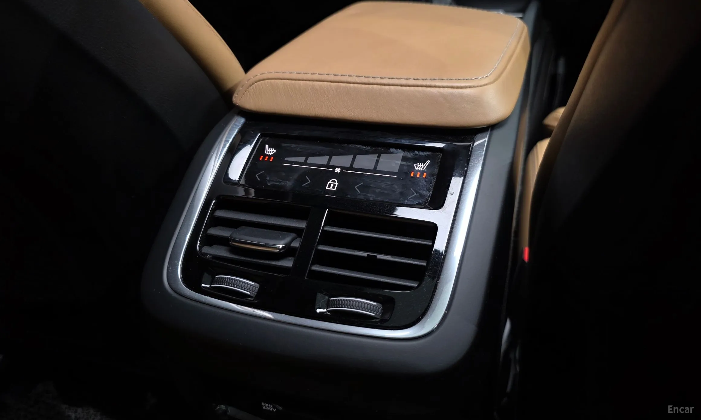 Volvo XC60 Gen 2 превью 19