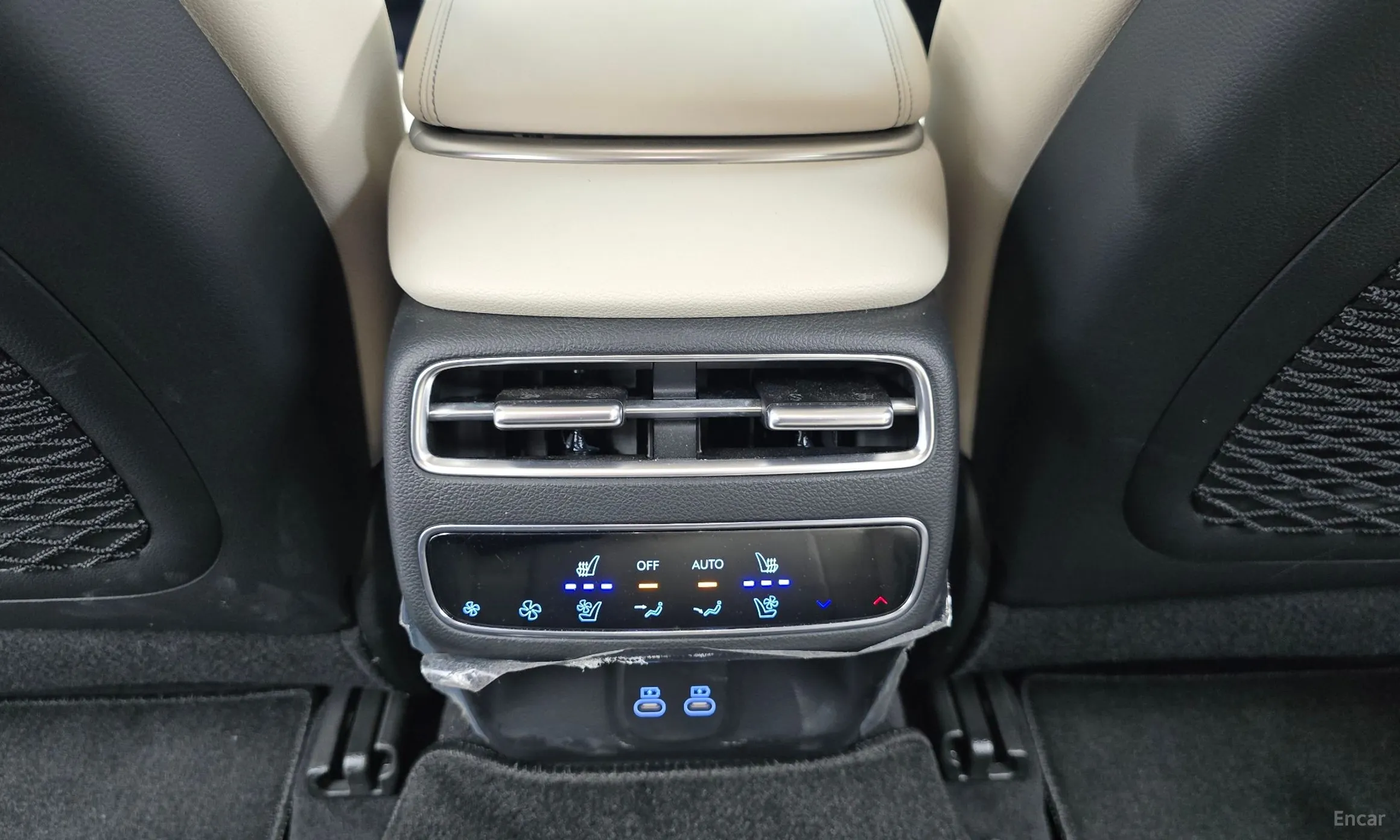 Genesis GV70 превью 19