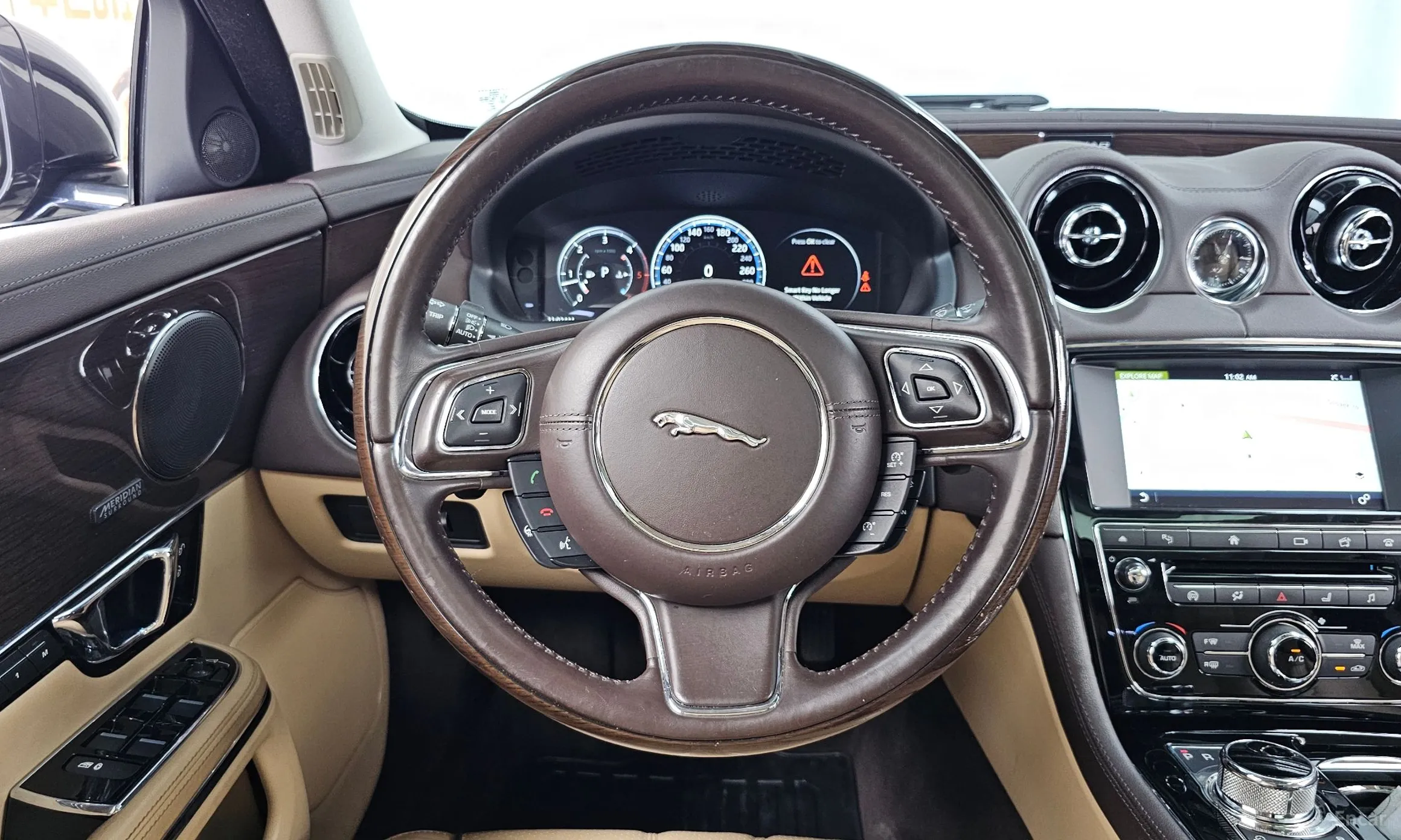 Jaguar All New XJ превью 13