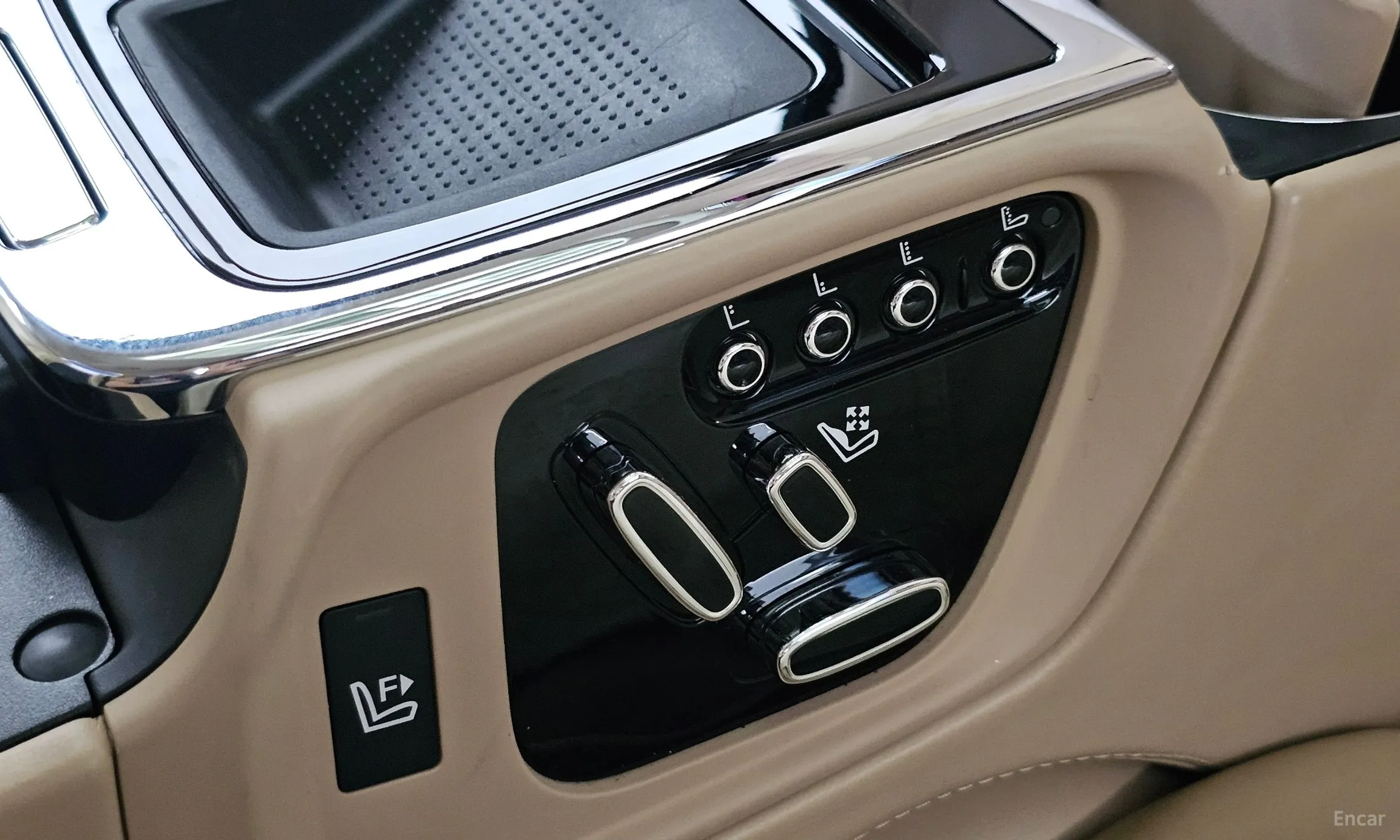 Jaguar All New XJ превью 18
