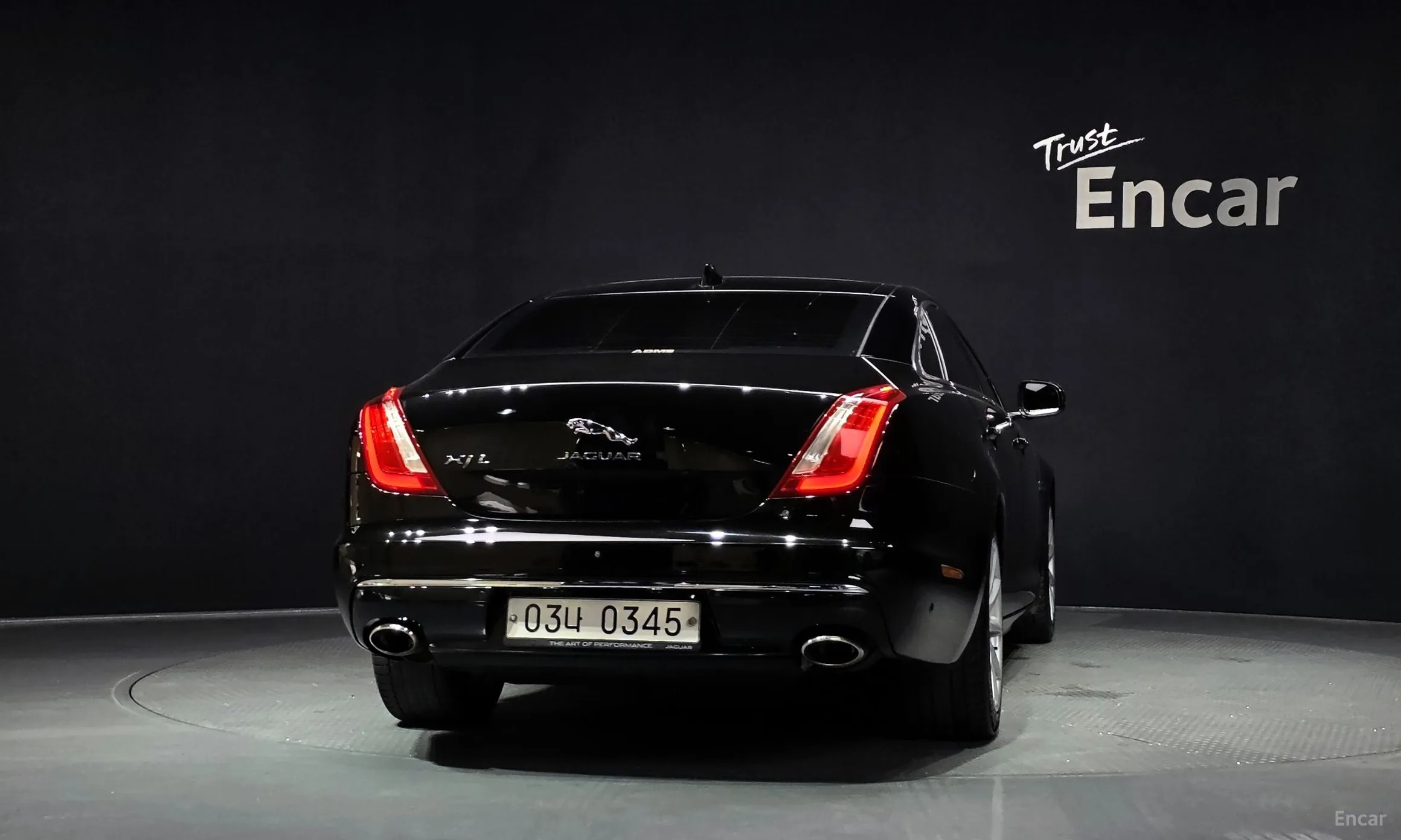 Jaguar All New XJ превью 4