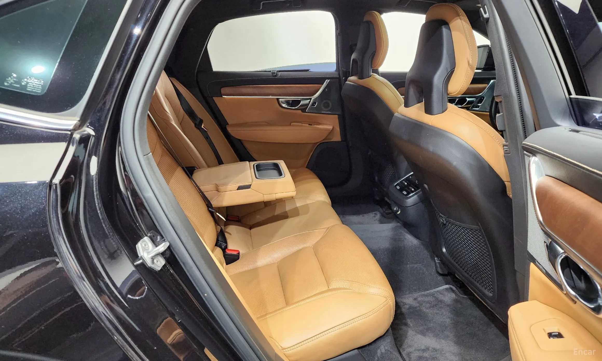 Volvo S90 превью 11