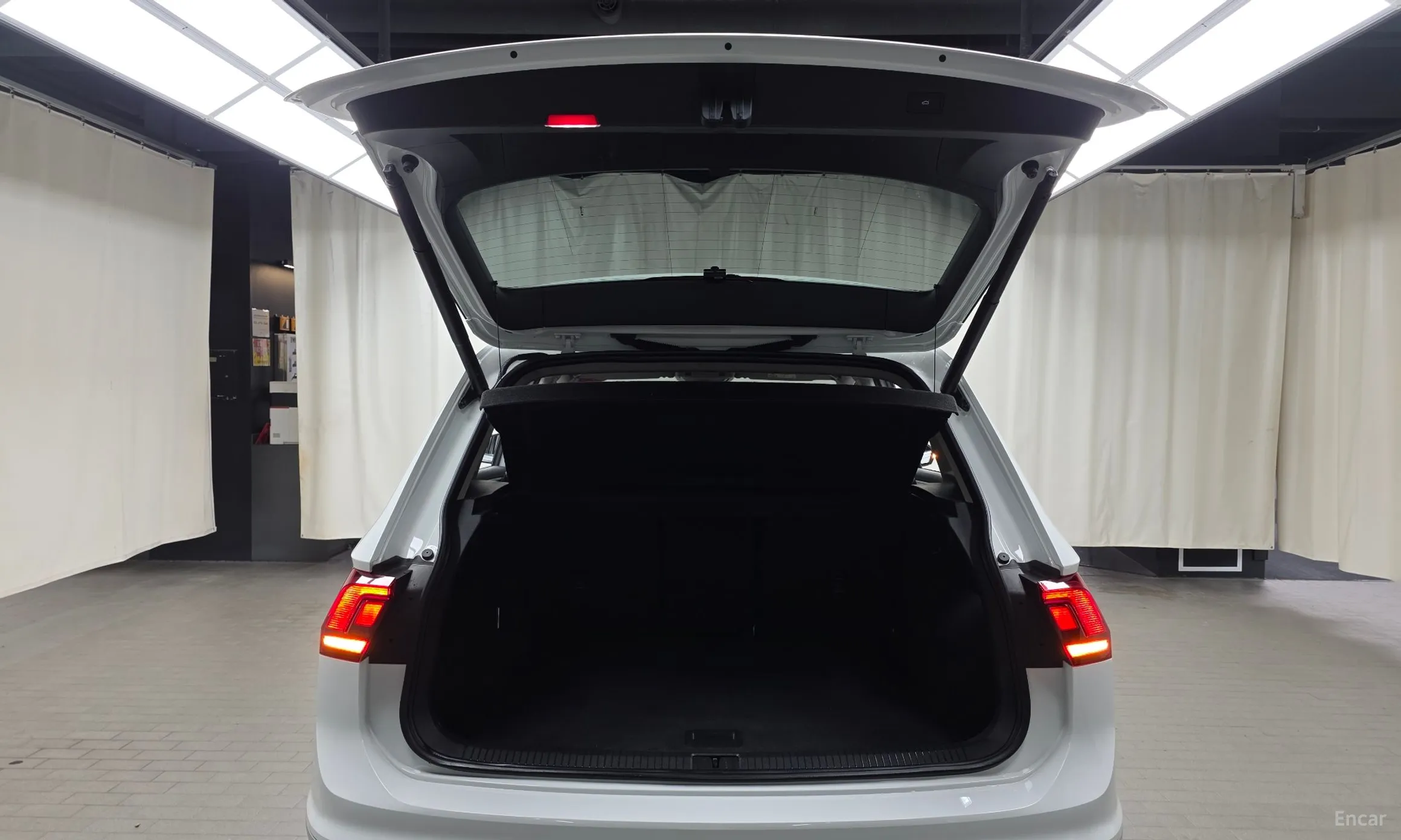 Volkswagen Tiguan 2nd Generation превью 14