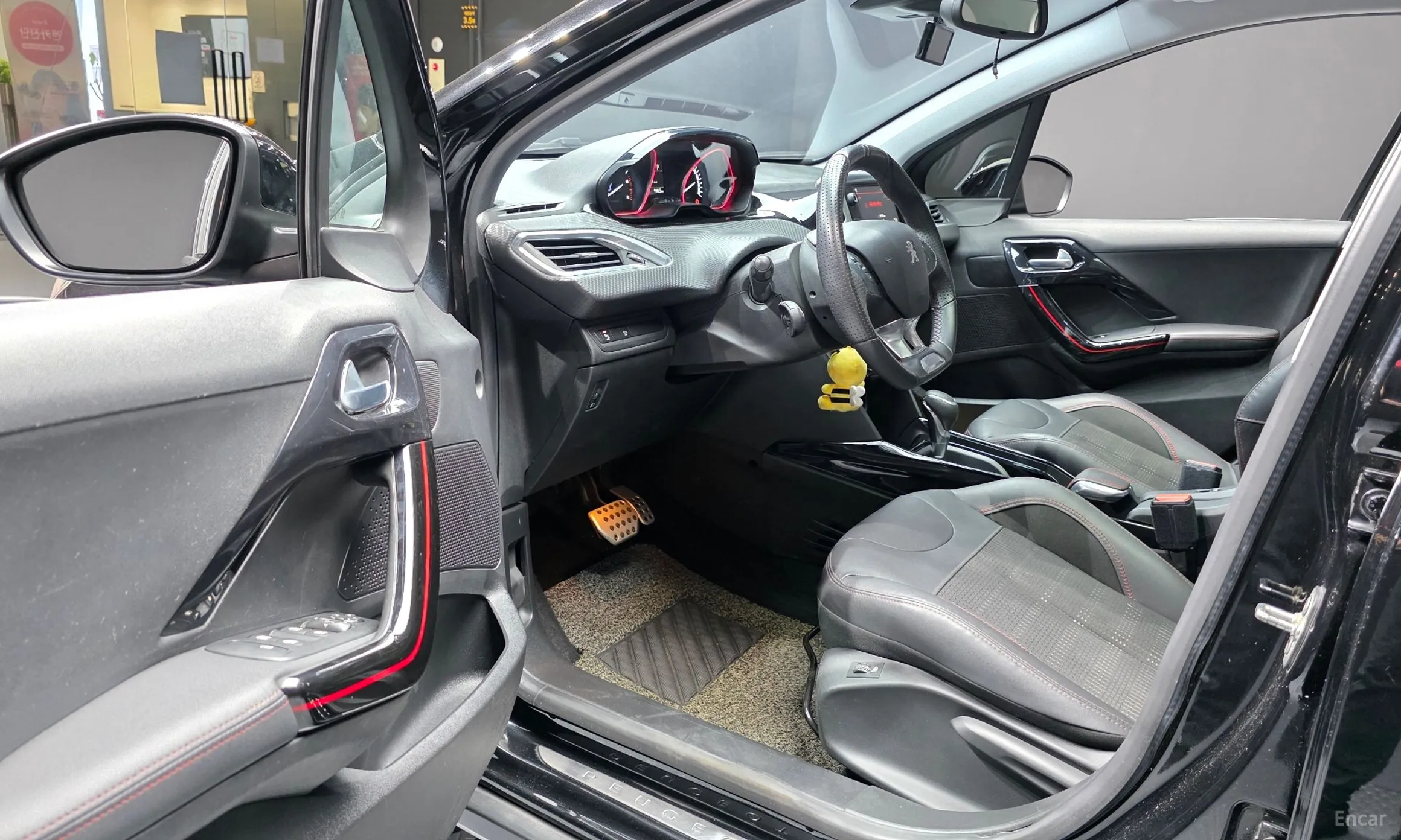 Peugeot 2008. превью 10