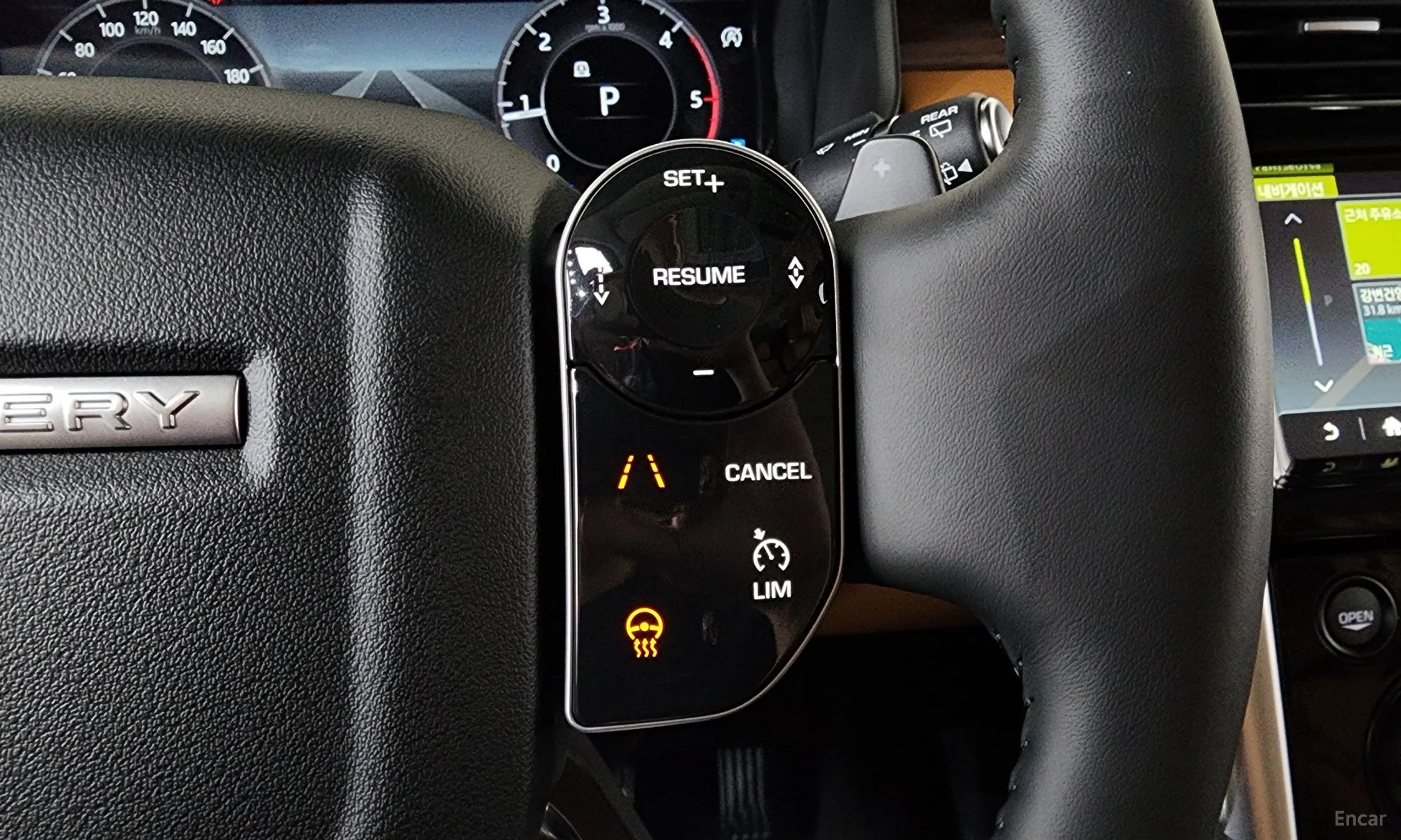 Land Rover Discovery 5 превью 18