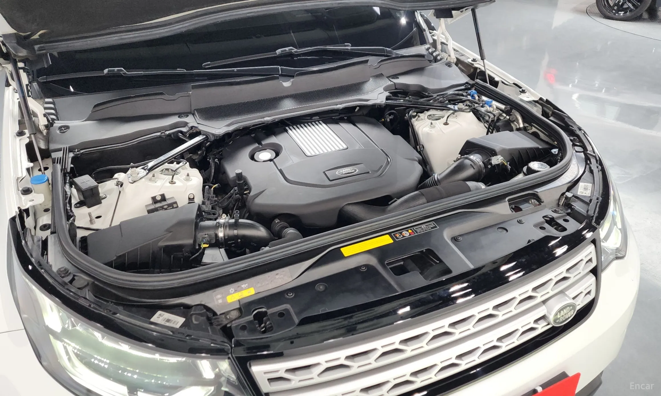 Land Rover Discovery 5 превью 6