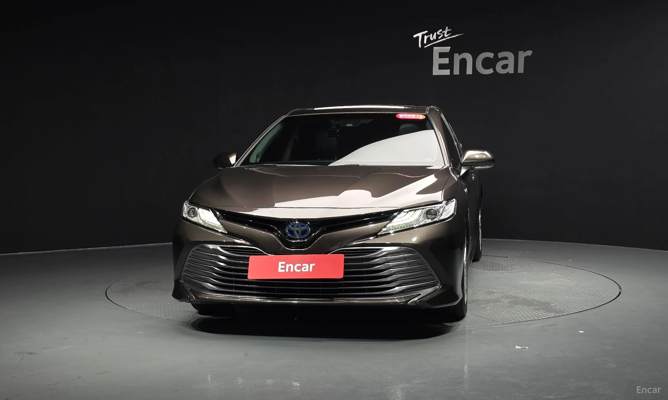 Toyota Camry (XV70) превью 3