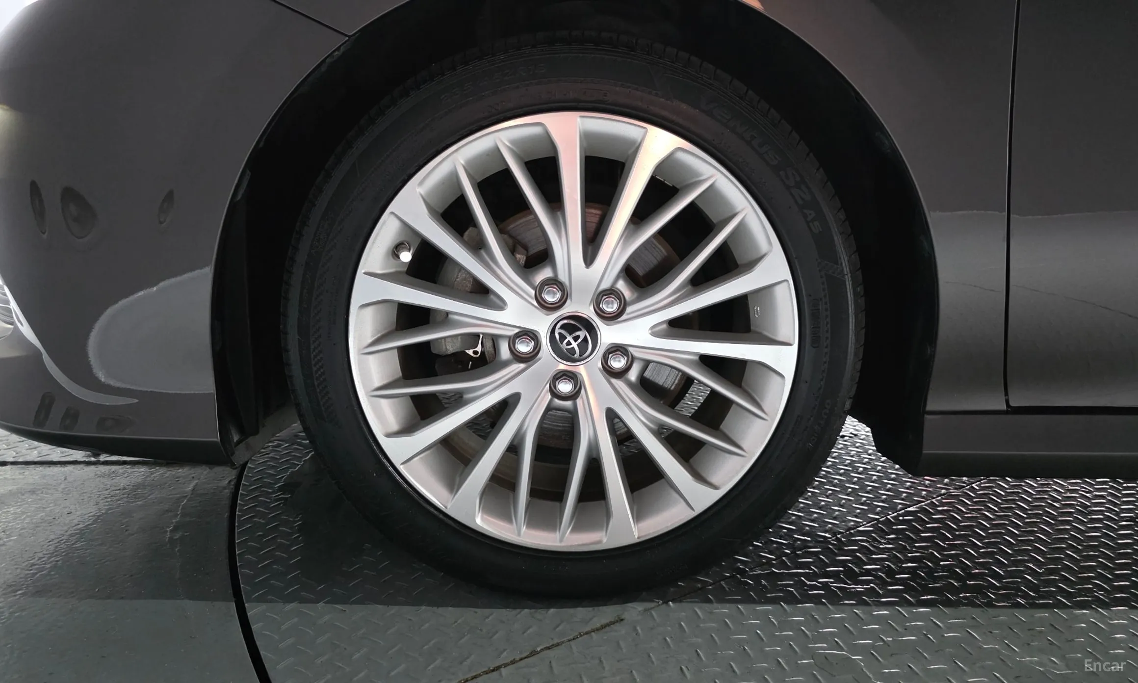 Toyota Camry (XV70) превью 5