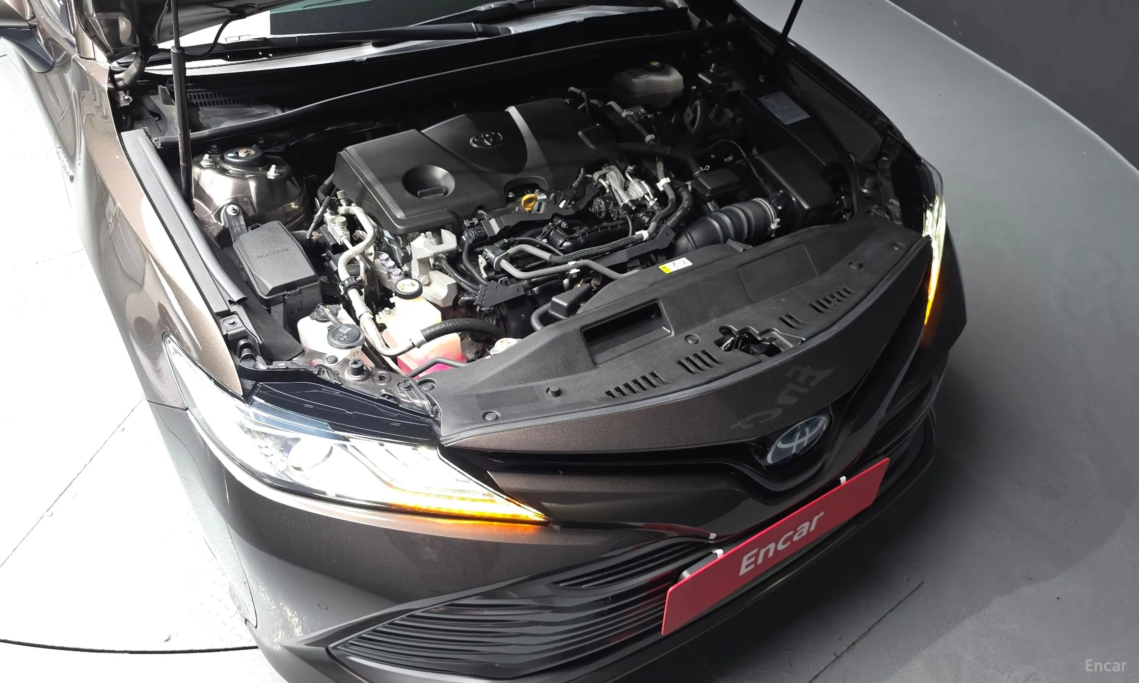 Toyota Camry (XV70) превью 6