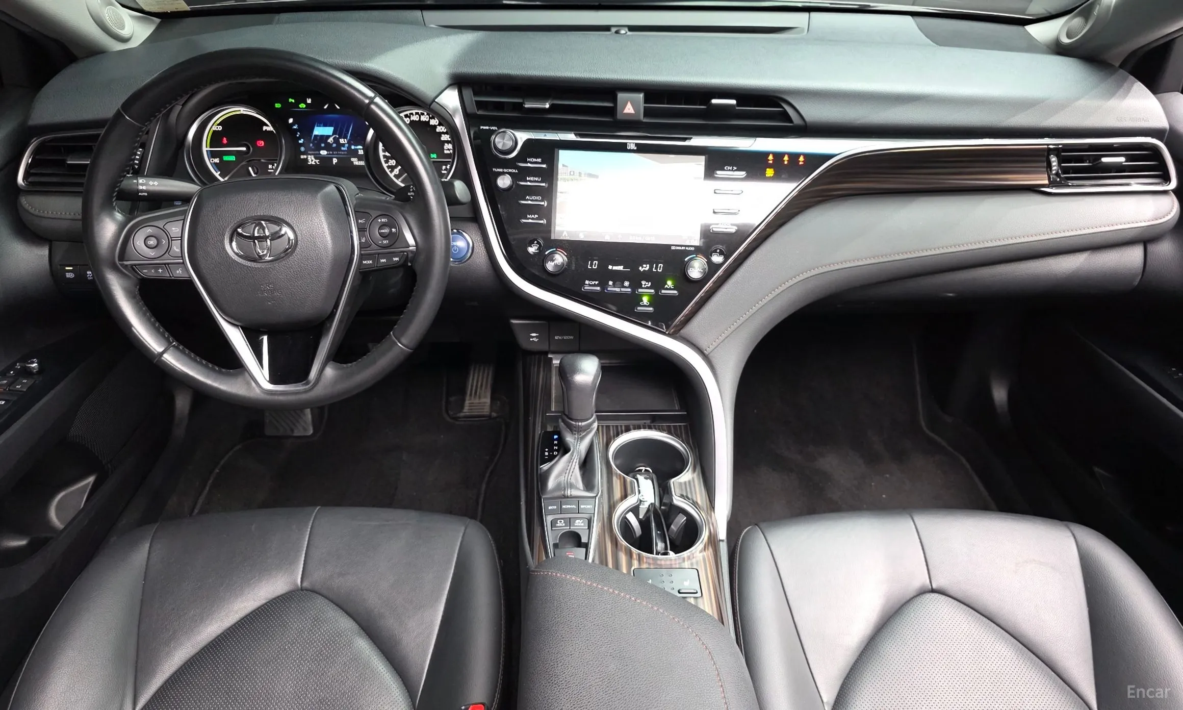 Toyota Camry (XV70) превью 7