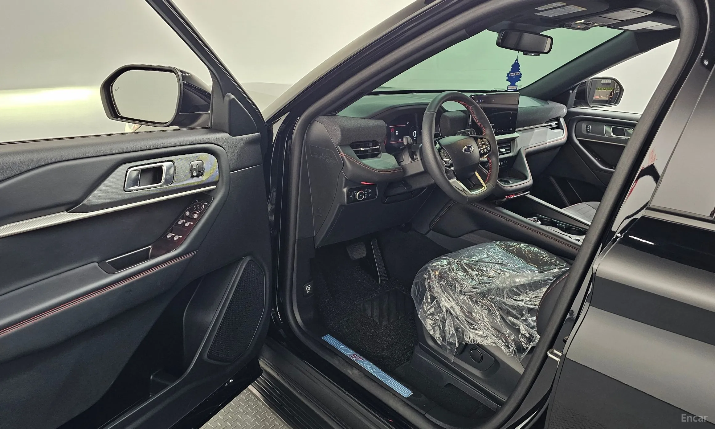 Ford Explorer 6th Generation превью 10