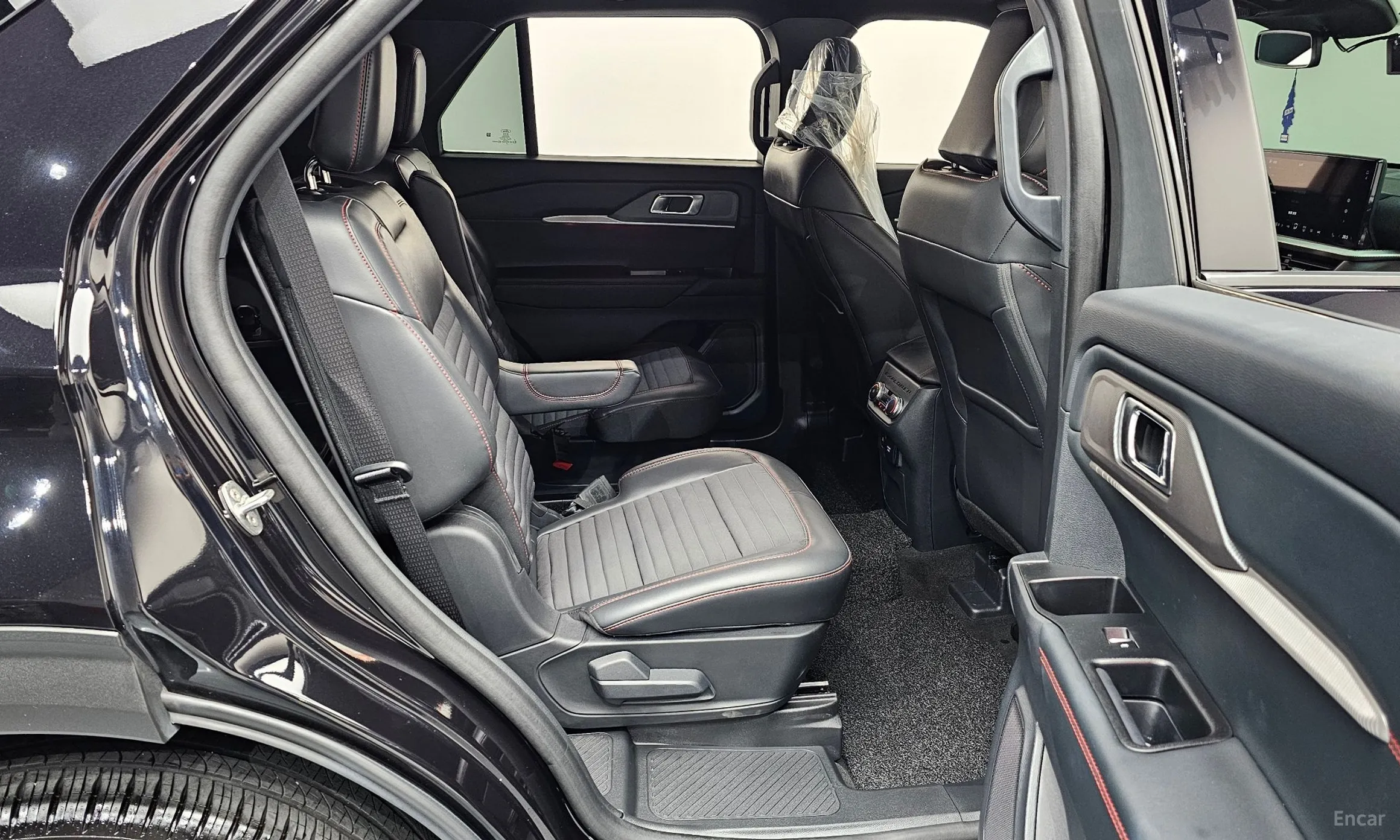 Ford Explorer 6th Generation превью 11