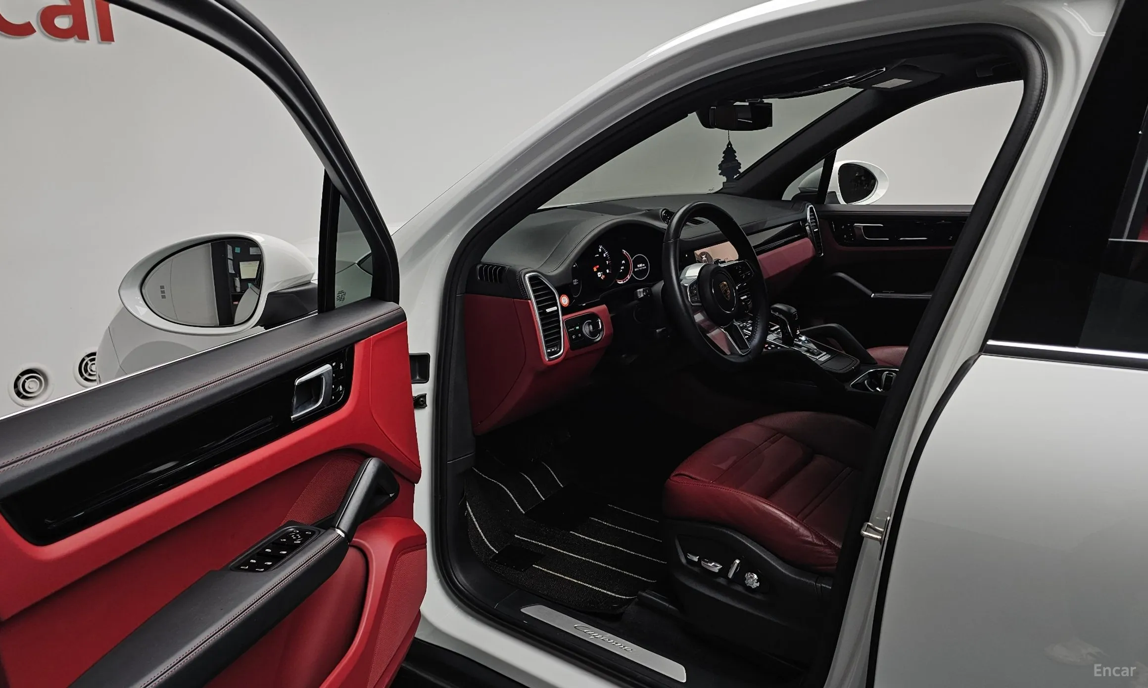 Porsche Cayenne (PO536) превью 10