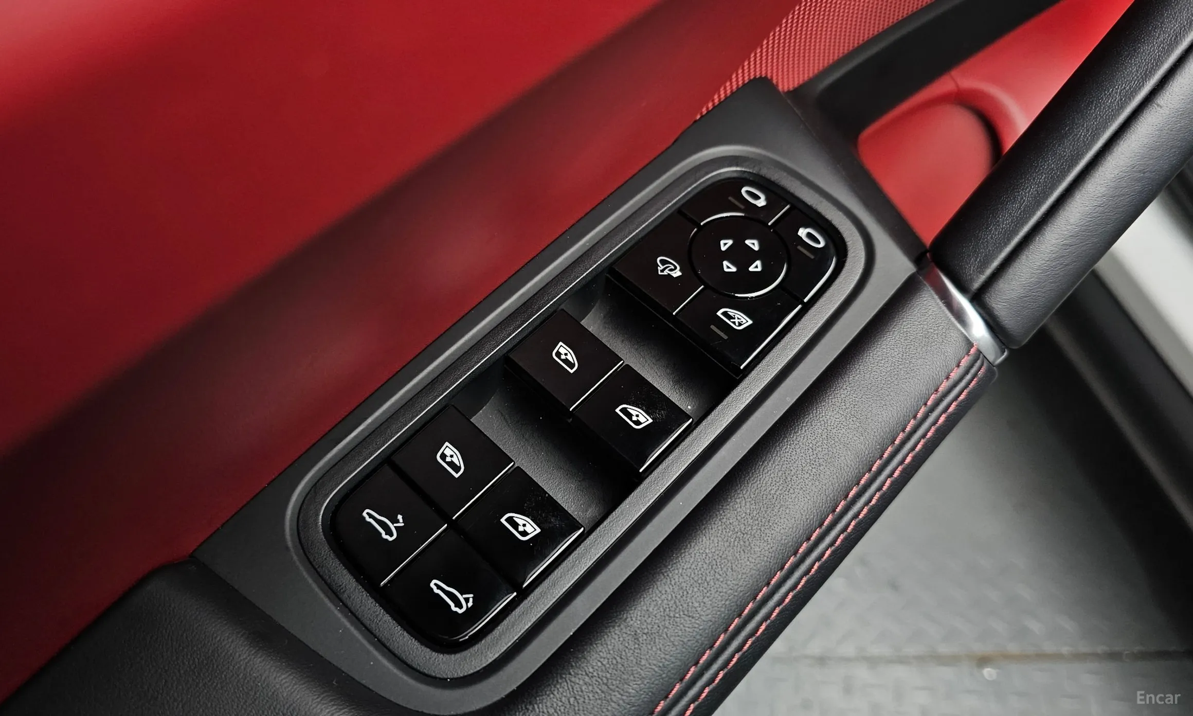 Porsche Cayenne (PO536) превью 19