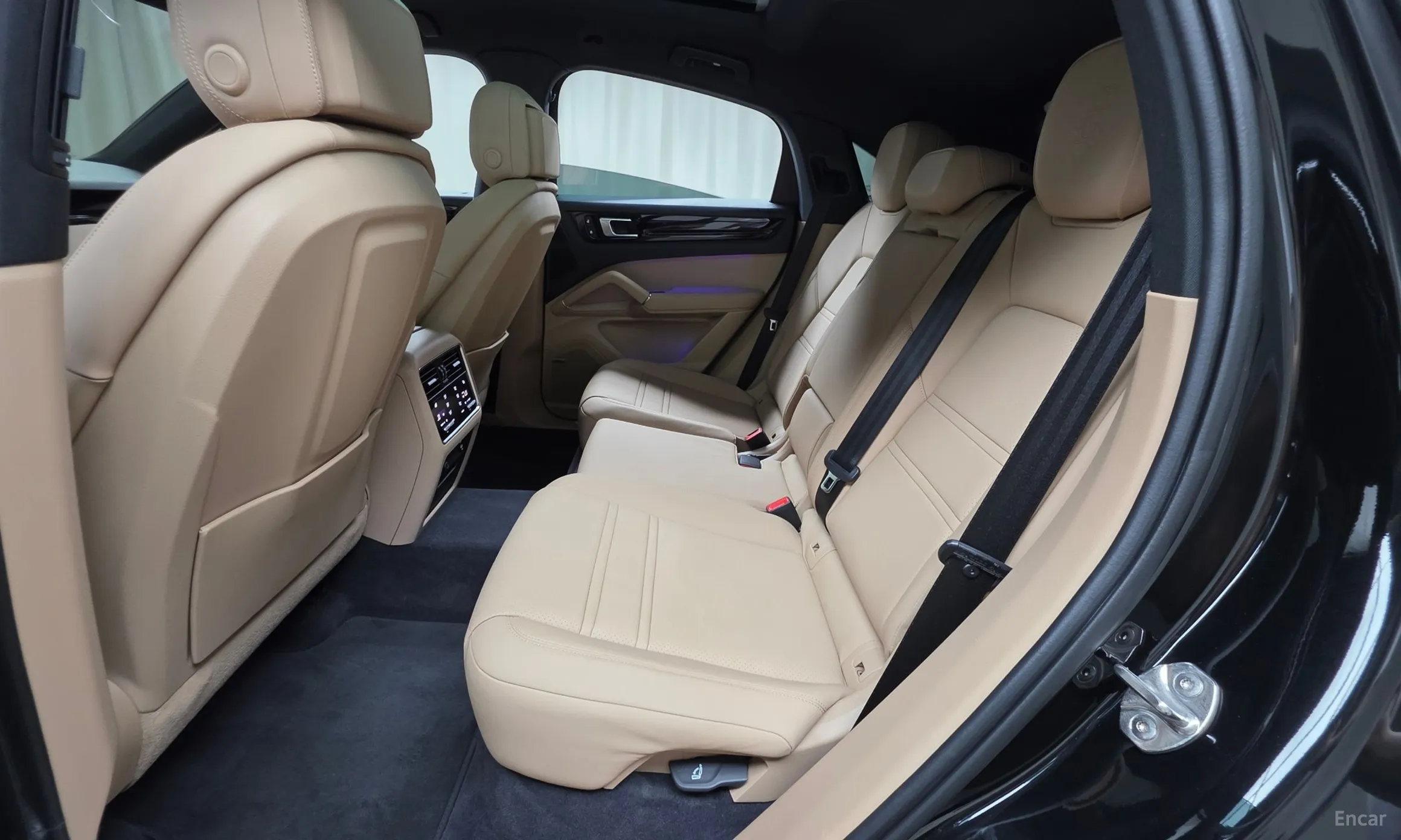 Porsche Cayenne (PO536) превью 12