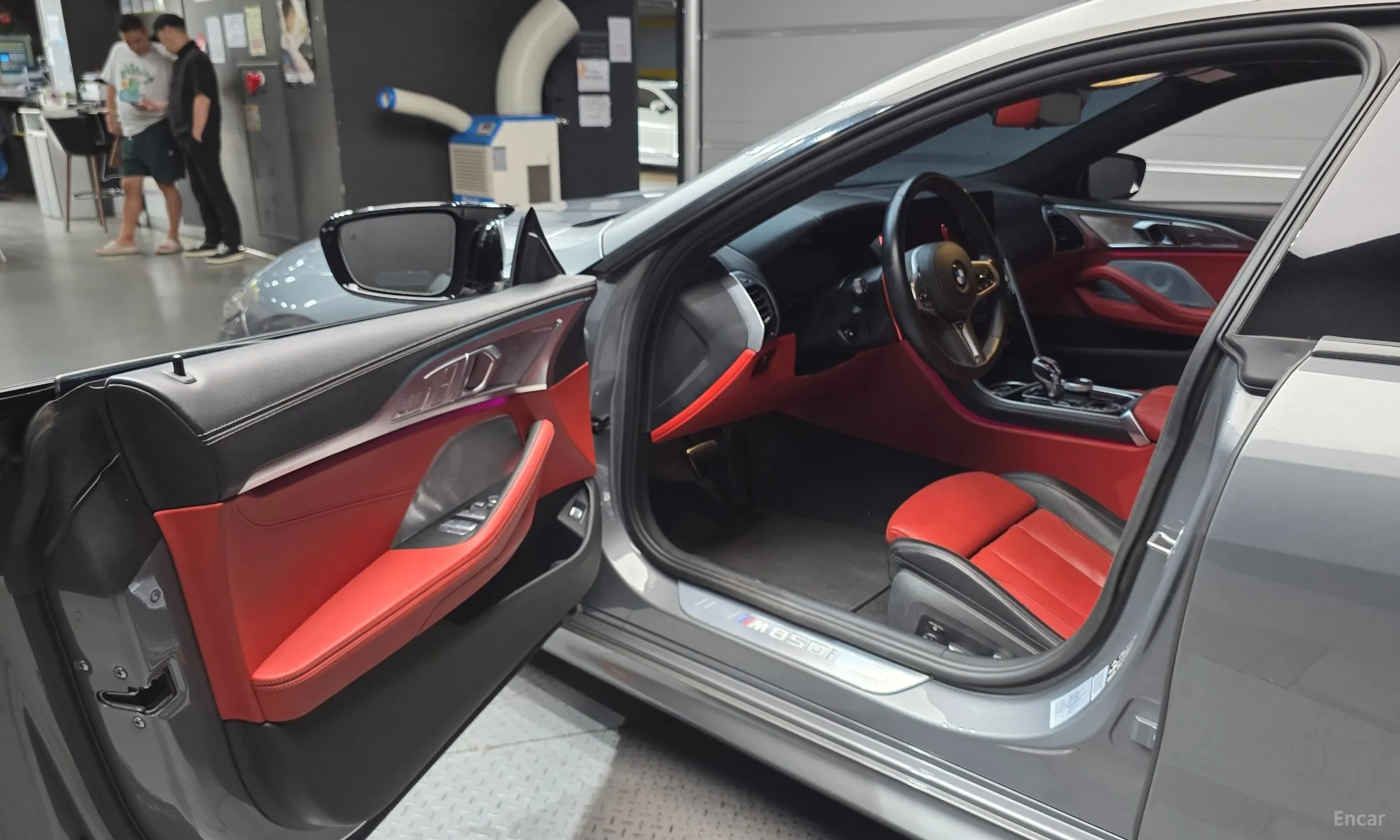 BMW 8-series (G15) превью 10