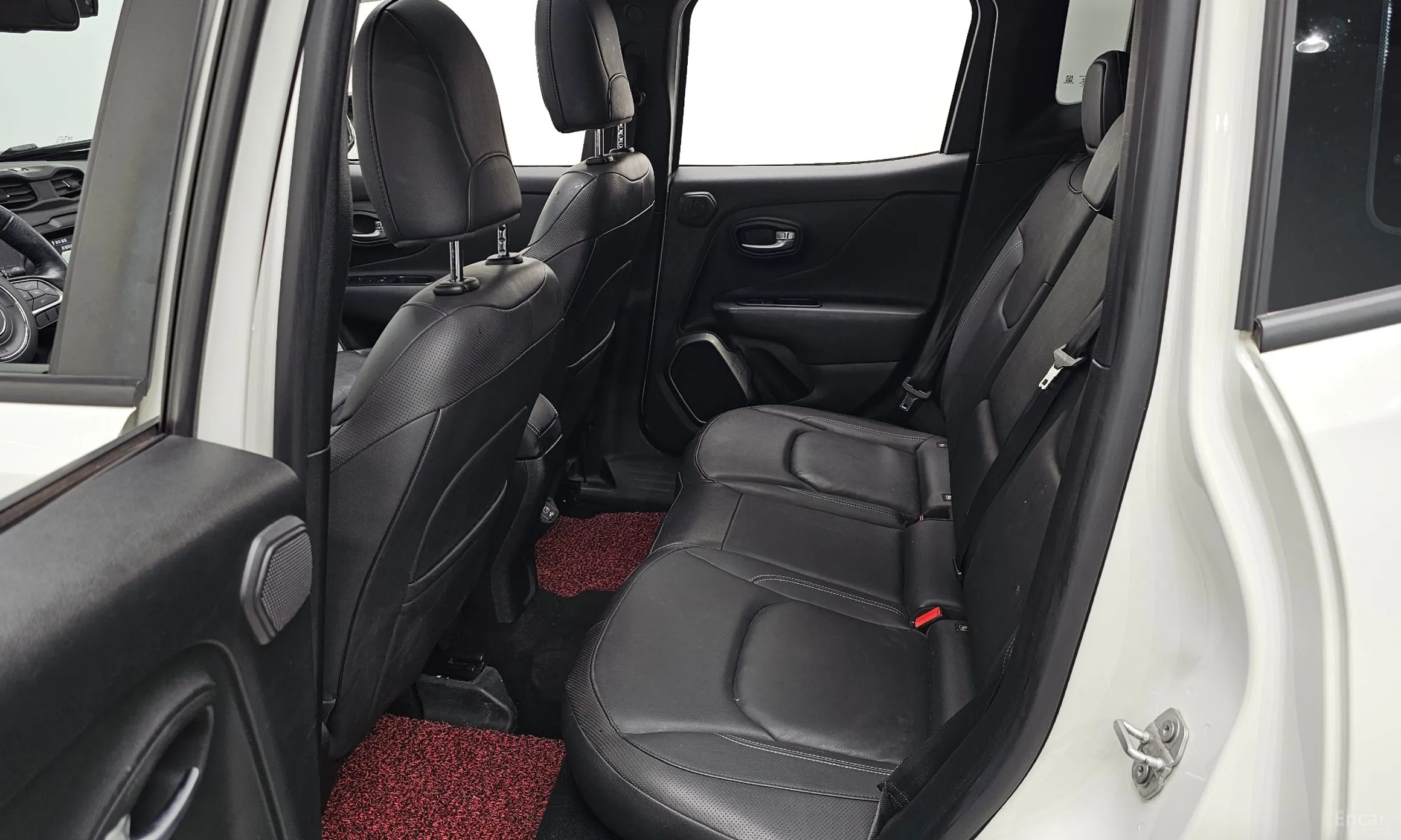 Jeep Renegade превью 11
