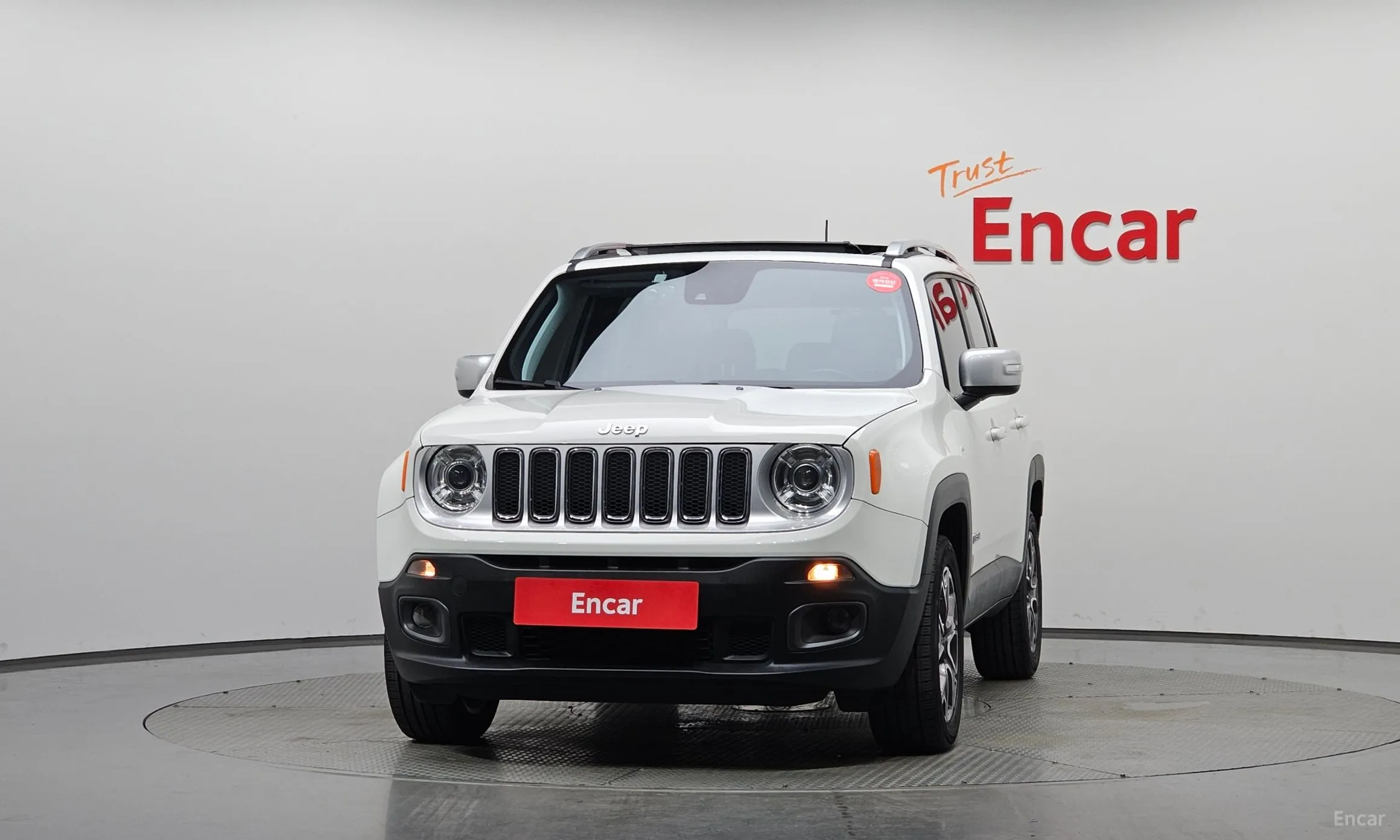 Jeep Renegade превью 3