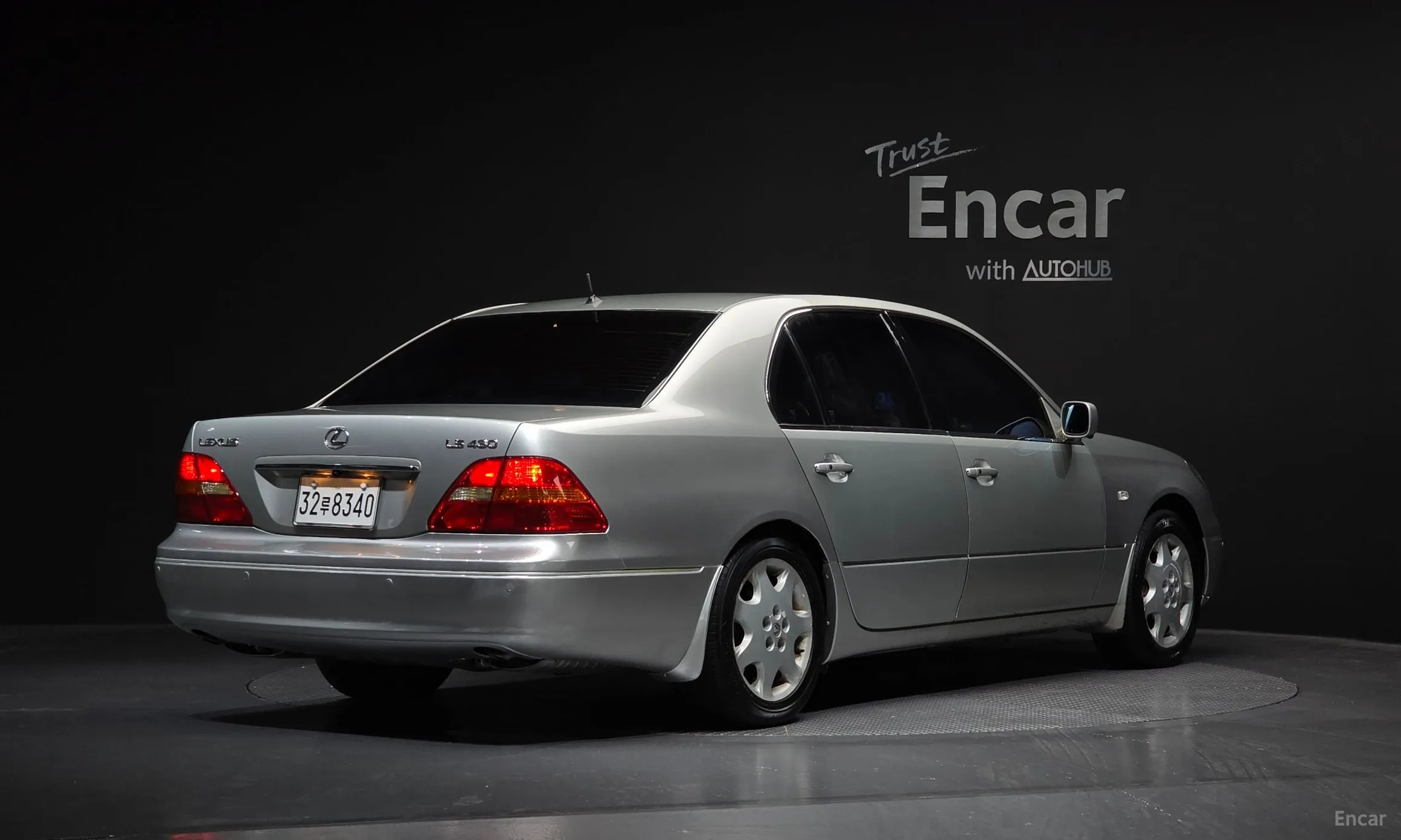 Lexus LS430