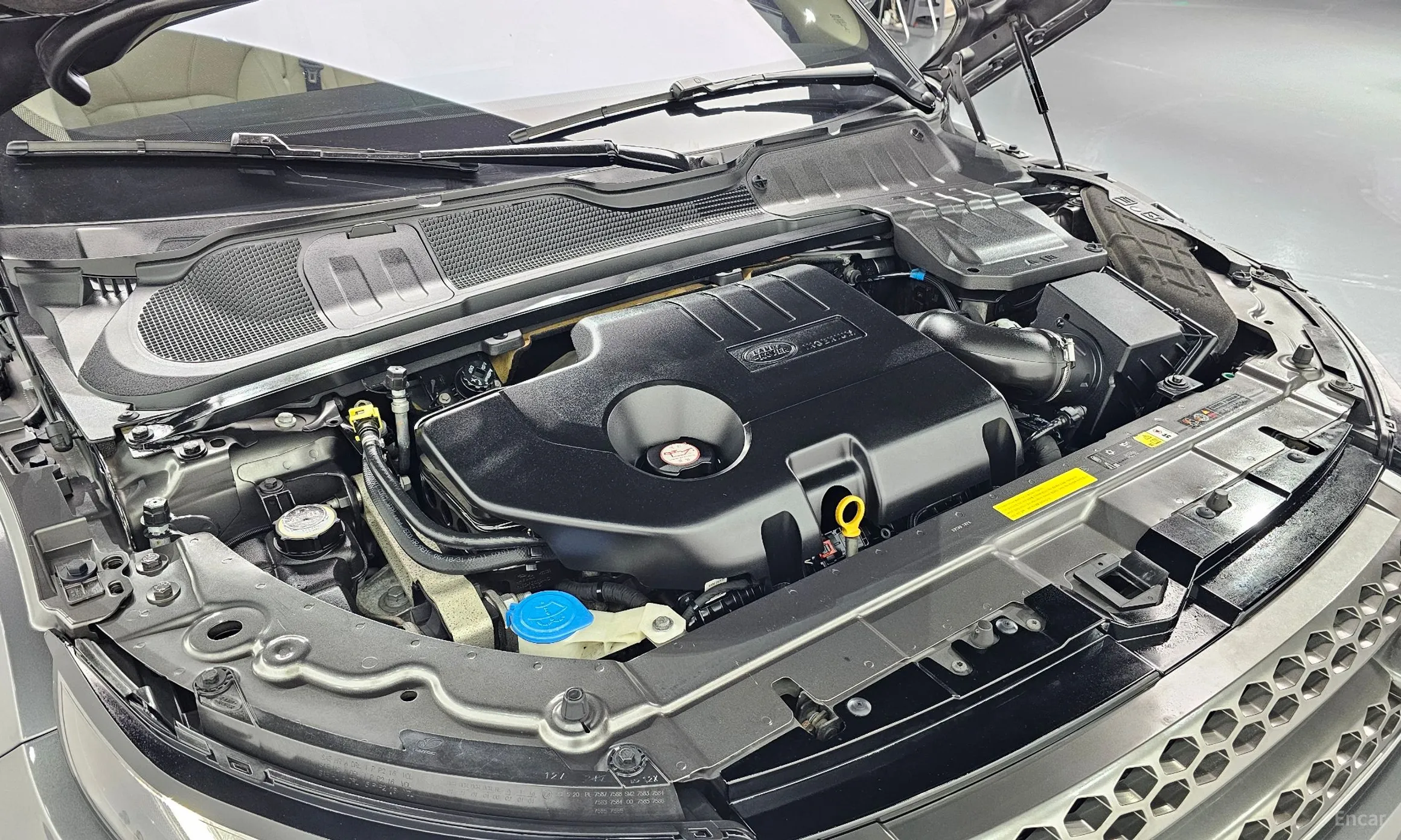 Land Rover Range Rover Evoque превью 6