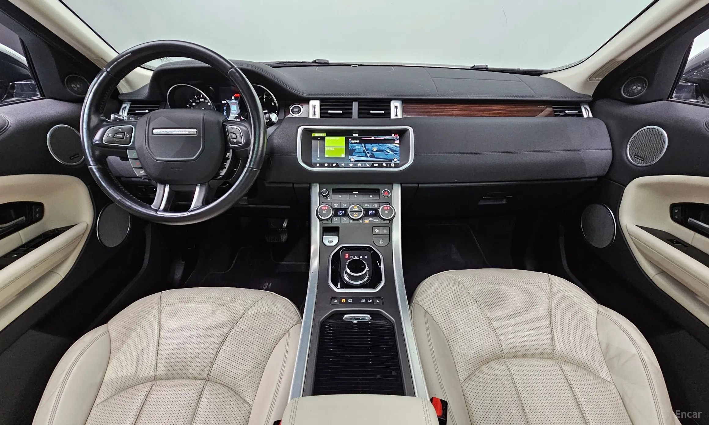 Land Rover Range Rover Evoque превью 7