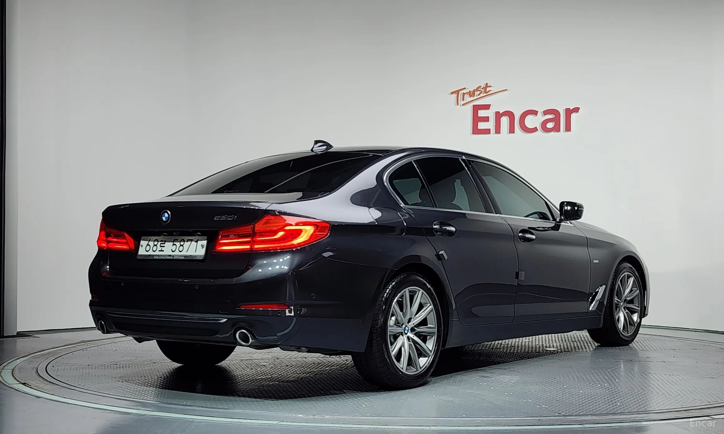 BMW 5 Series (G30)