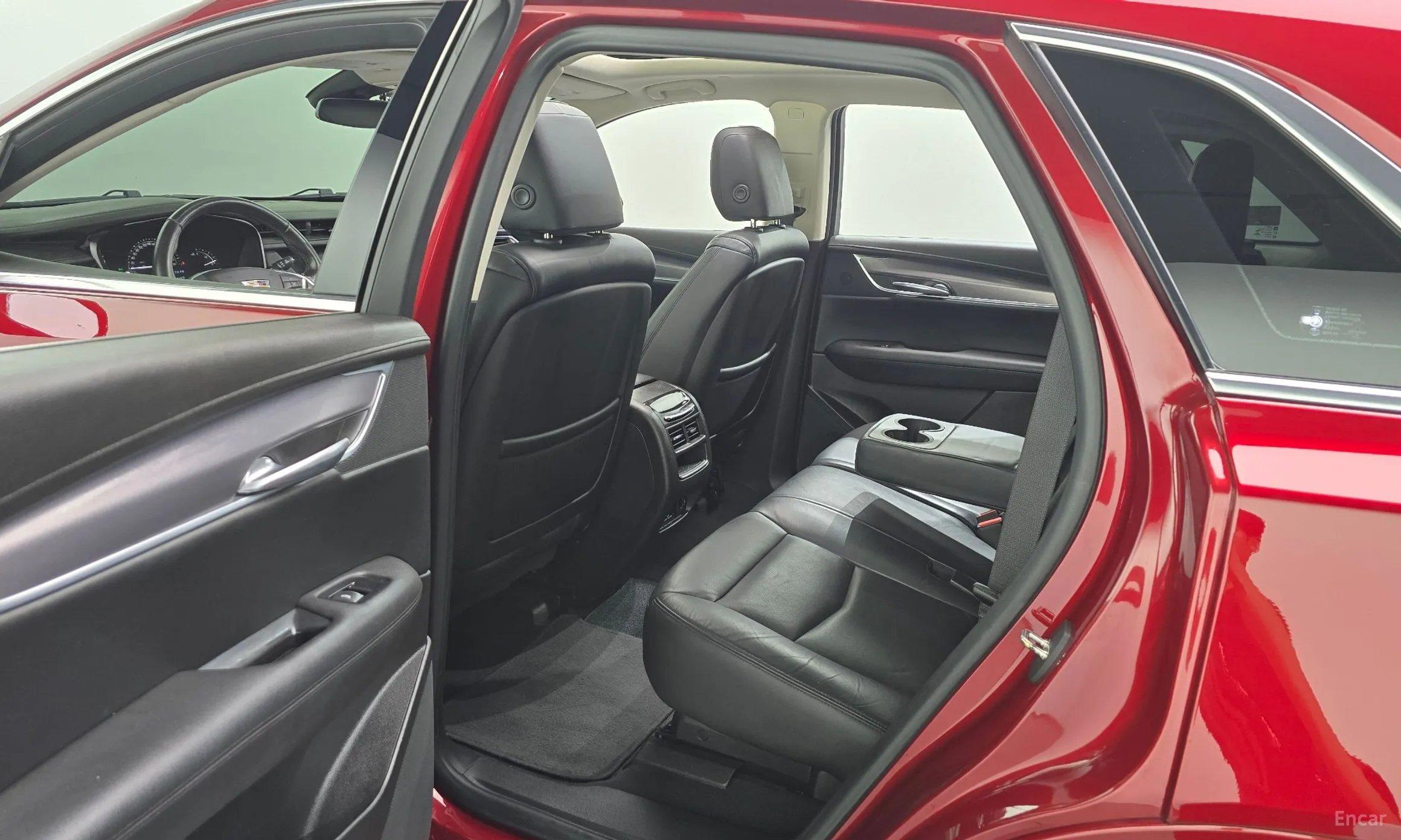 Cadillac XT5 превью 12