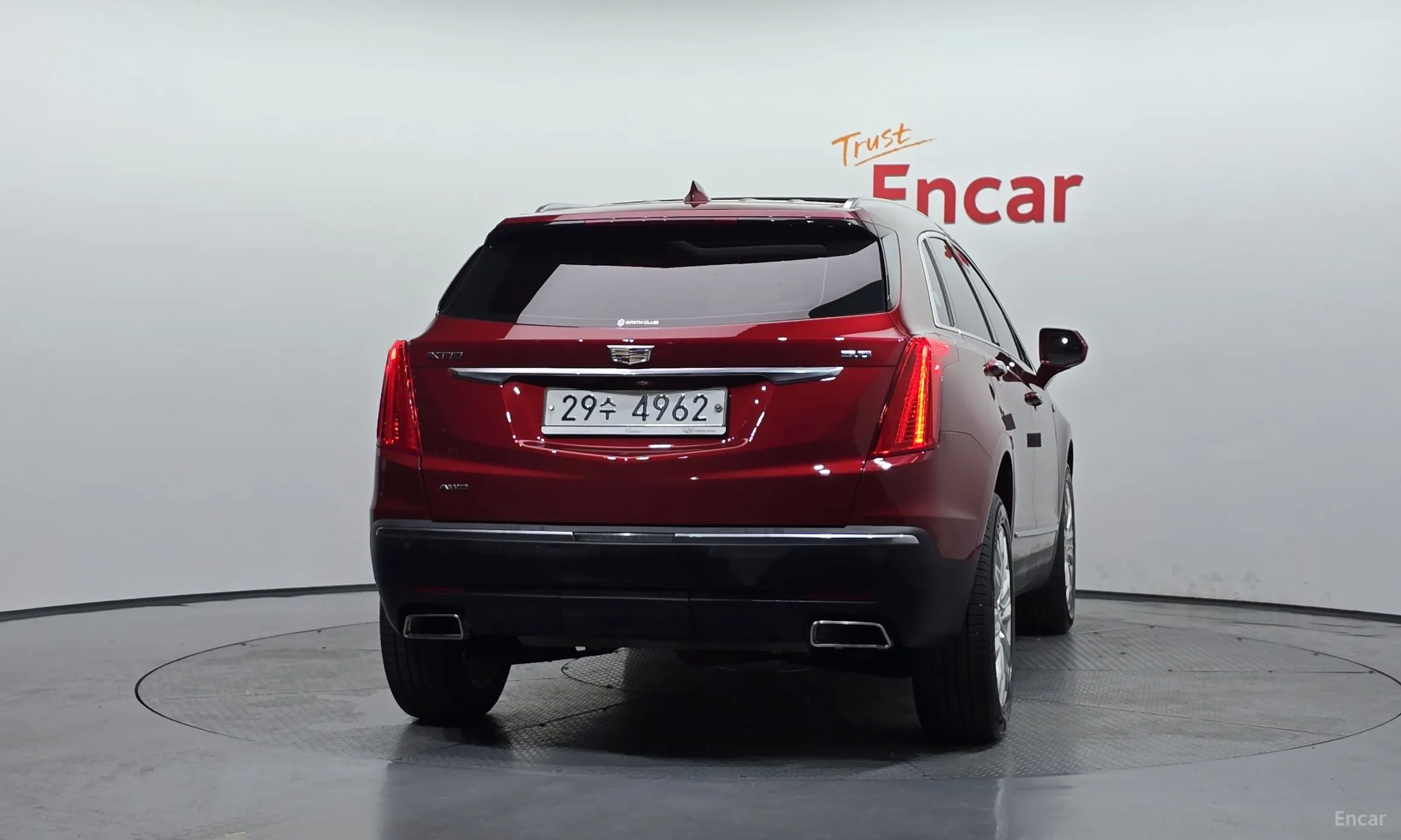Cadillac XT5 превью 4