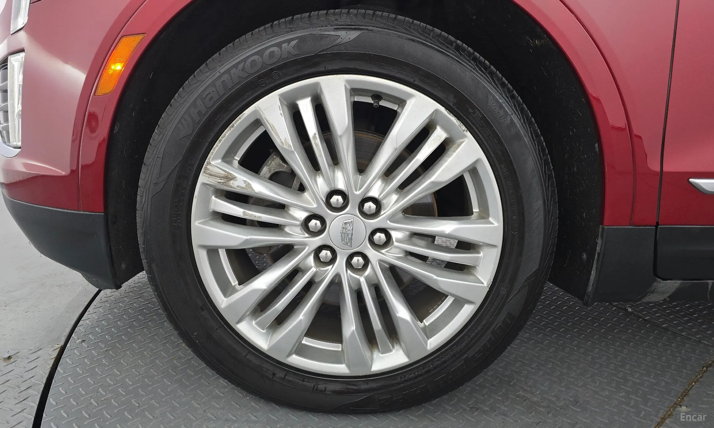 Cadillac XT5 превью 5