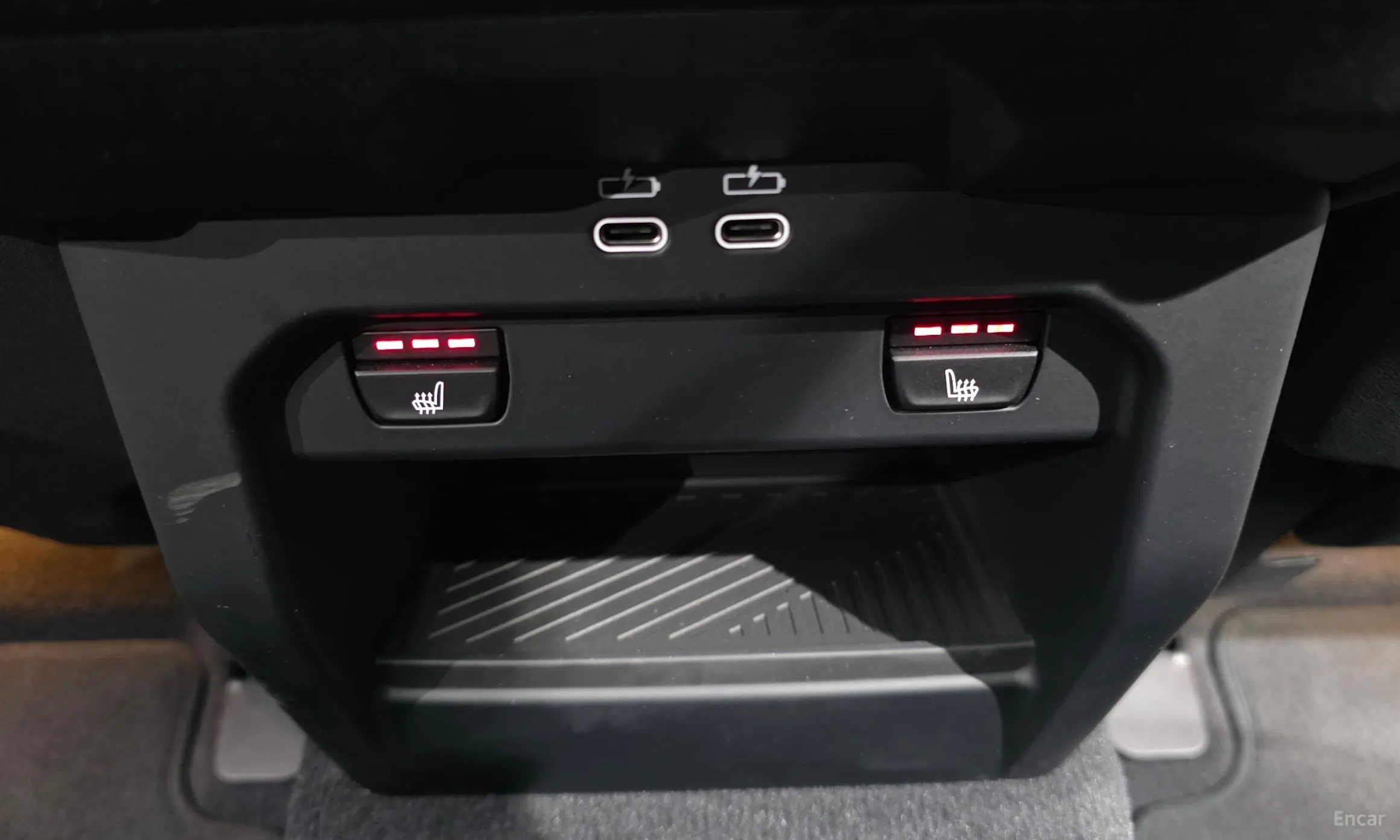 BMW 5 Series (G60) превью 18