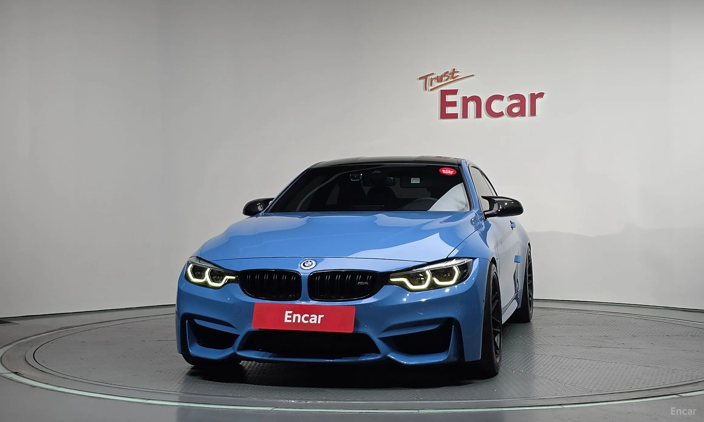 BMW M4 (F82) превью 3