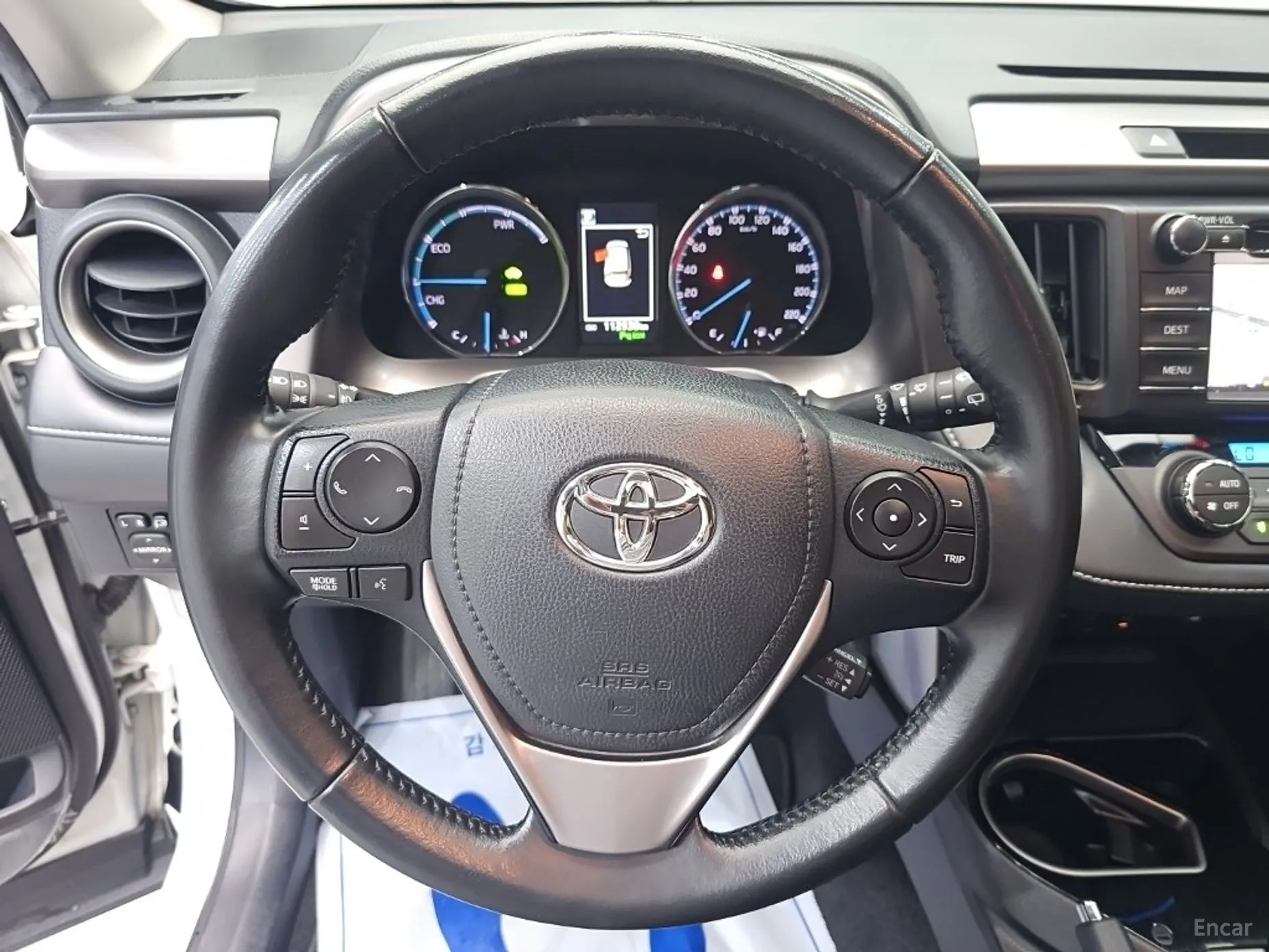 Toyota RAV4 превью 19