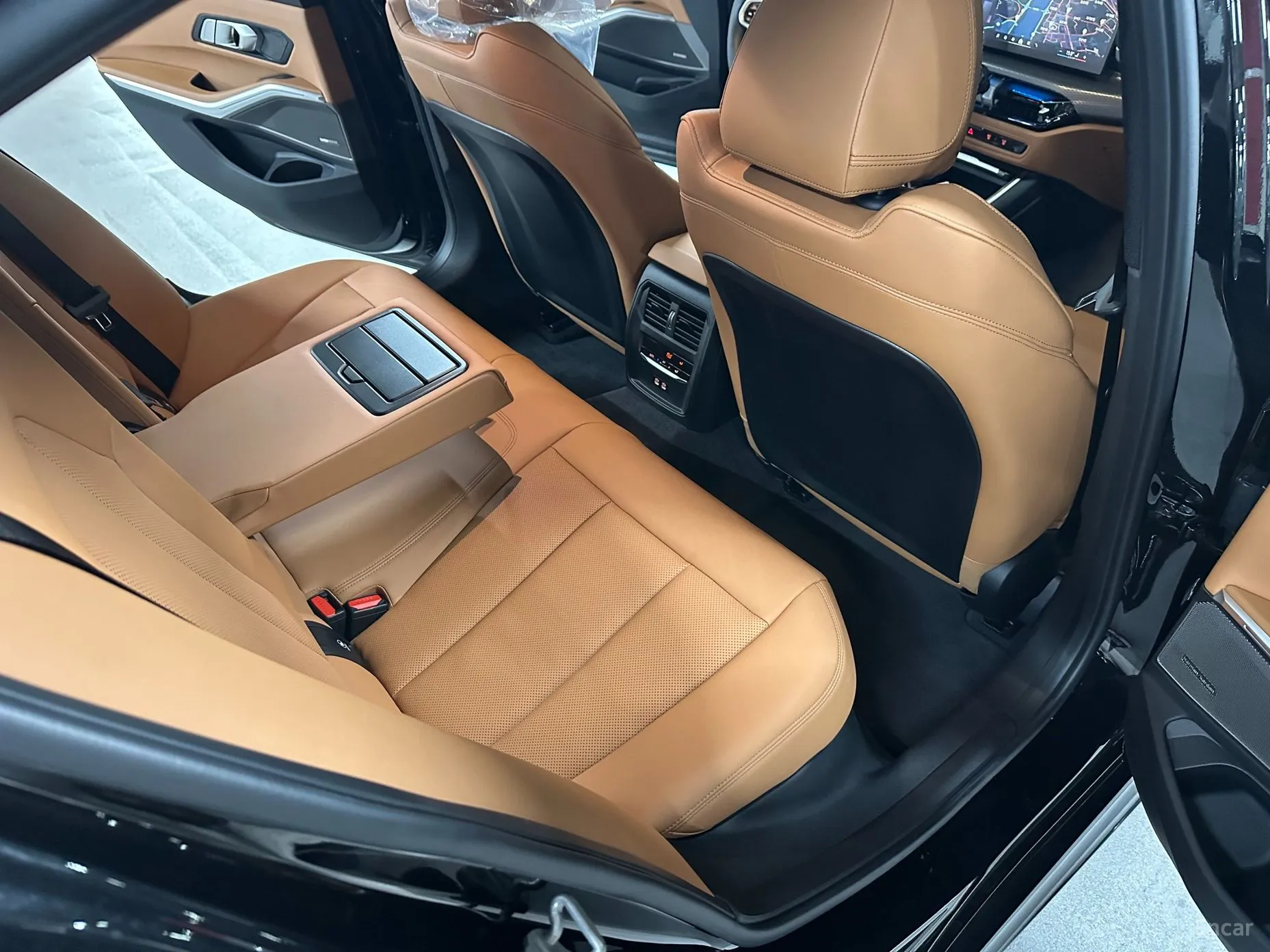BMW 3 Series (G20) превью 17