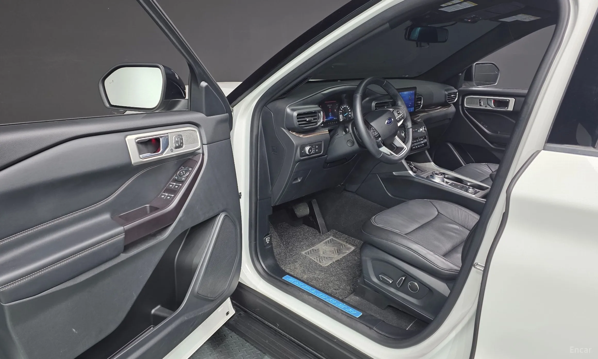 Ford Explorer 6th Generation превью 10
